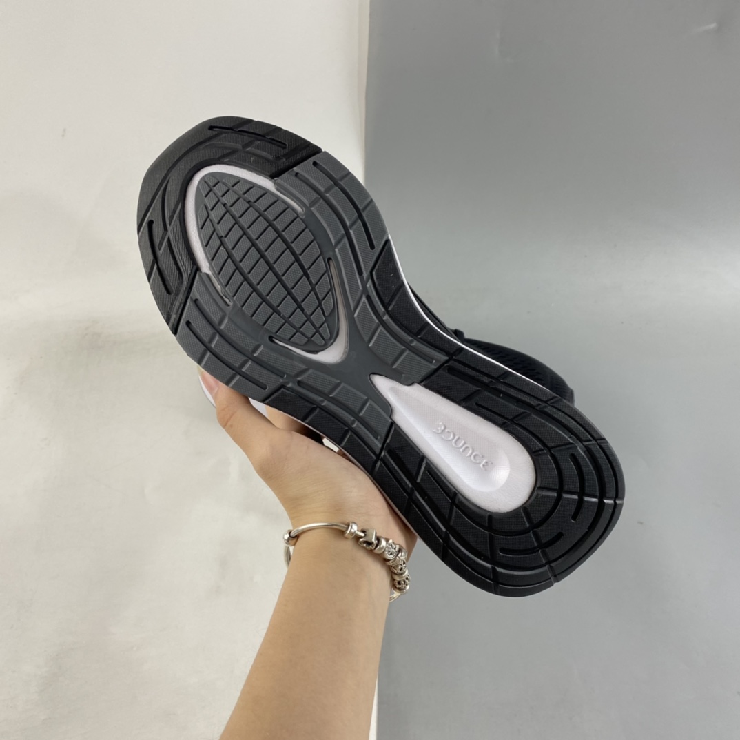 P170  Adidas  EQ21RUN 阿迪轻盈系列网布透气慢跑鞋 H00512