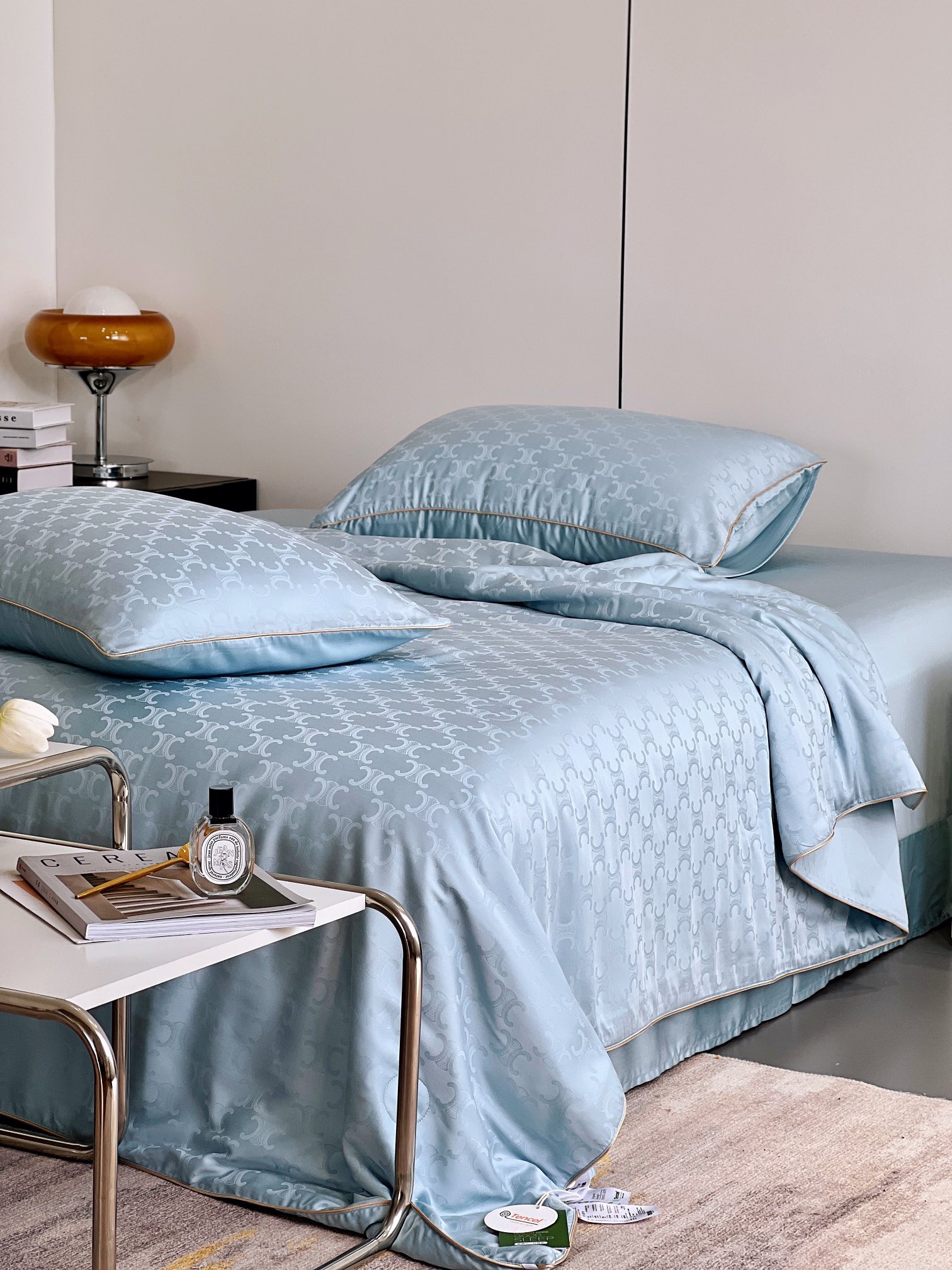 Celine 60s Tencel Jacquard Summer Quilt - Simple Luxury for Your Summer Nights