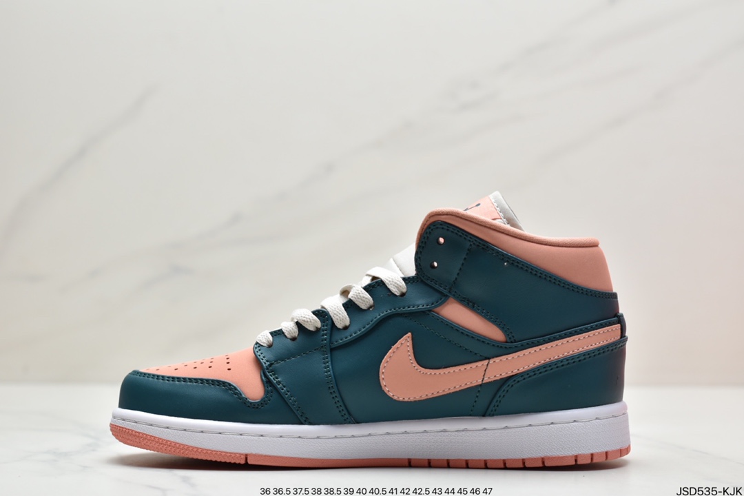 200 耐克Air Jordan 1 Shadow 无疑是 Air Jordan 系列BQ6472