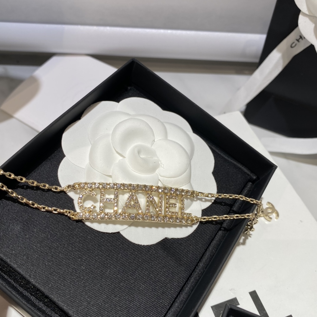 Chrome Hearts 𝐂𝐡@𝐧𝐞𝐥 晶 钻字母首饰