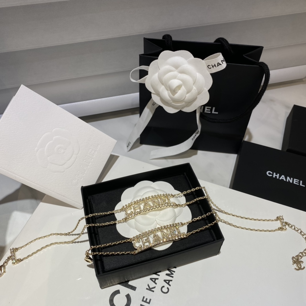 Chrome Hearts 𝐂𝐡@𝐧𝐞𝐥 晶 钻字母首饰