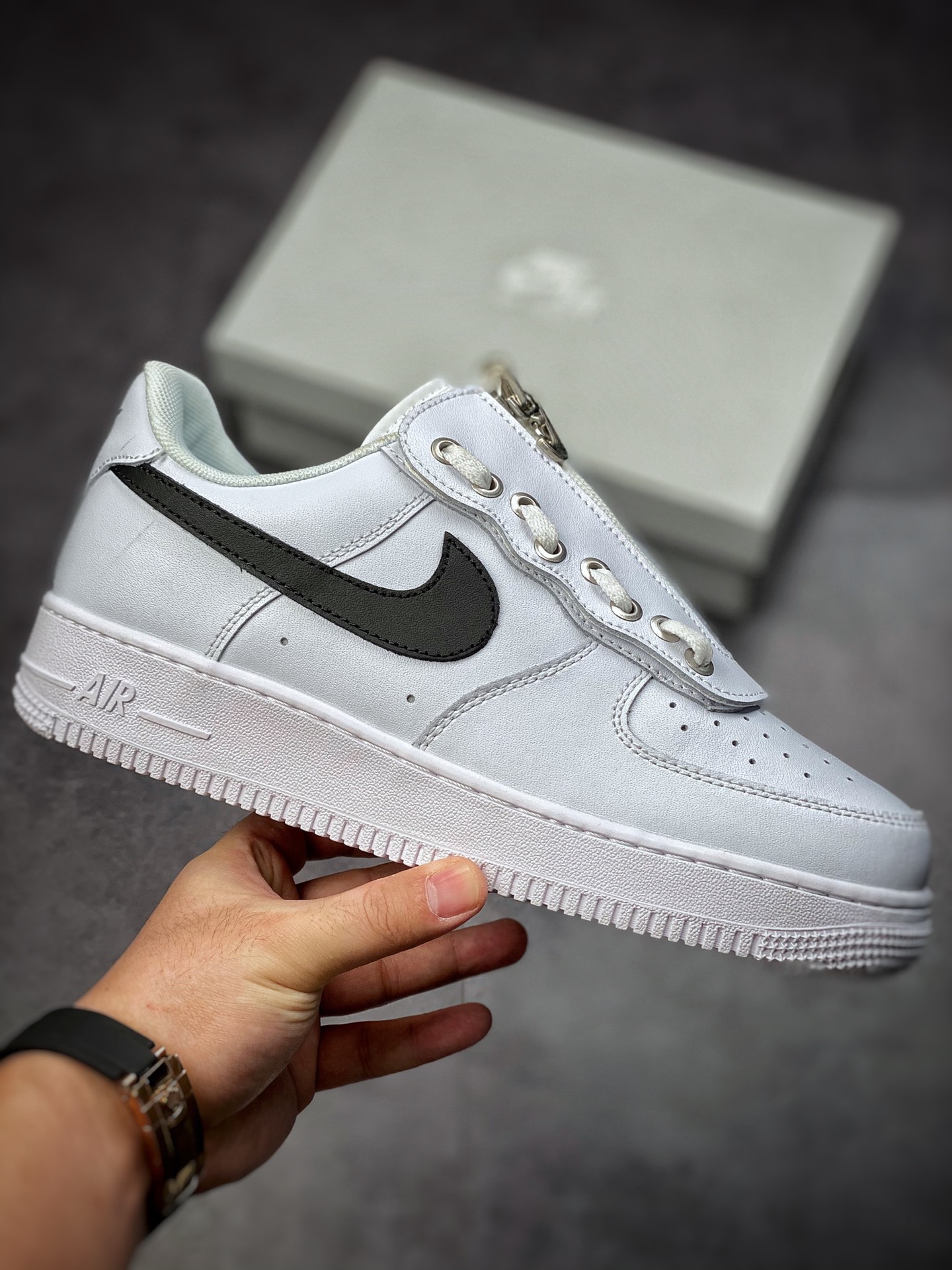 160  Nike Air Force 1 Low 07 白黑拉链鞋舌 DC8875-101