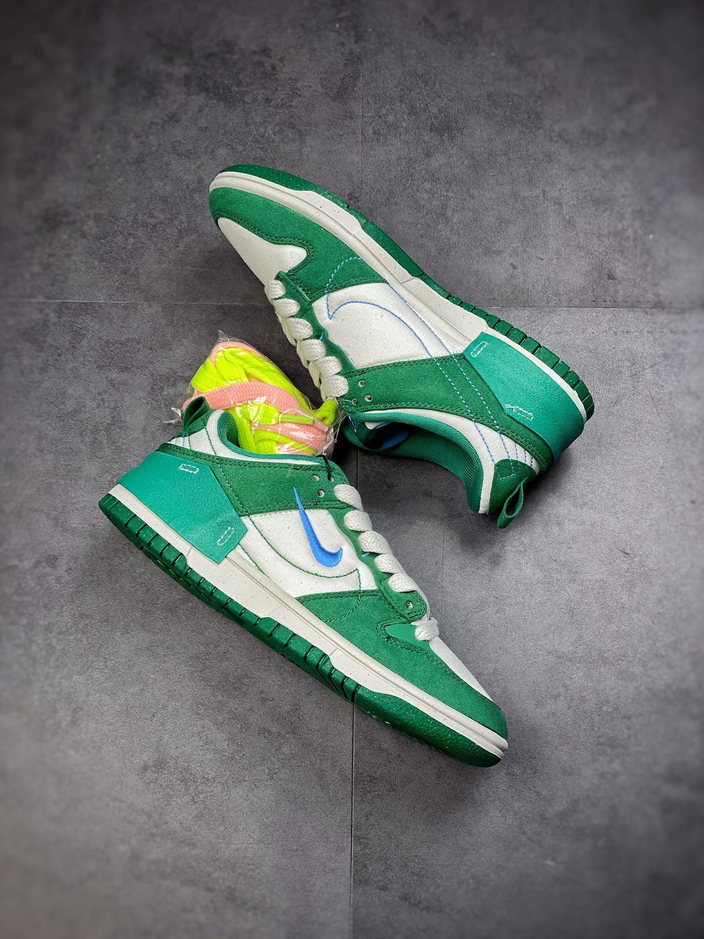 300  Nike Dunk Low Disrupt 2“Malachite” 孔雀石  DH4402-001