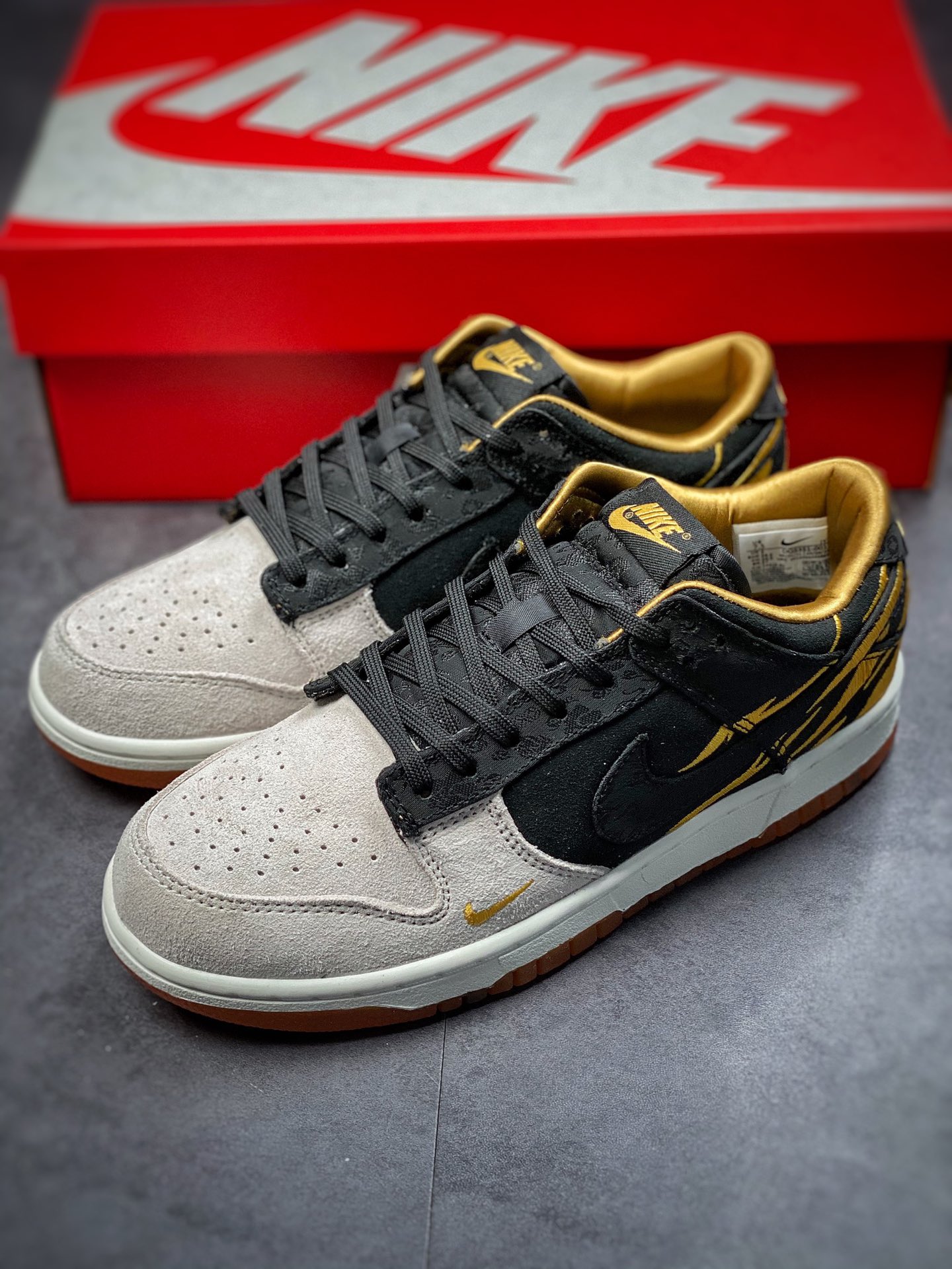 360  纯原版本NK SB Dunk Low CNY 虎年虎纹黑黄扣篮系列复古低帮板鞋DQ5351-001