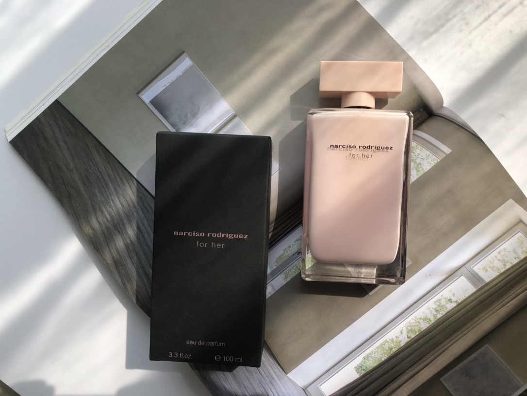 Narciso Rodriguez For Her EDP - 100ml - Elegant Floral Fragrance 2 i1649920716 2943 0