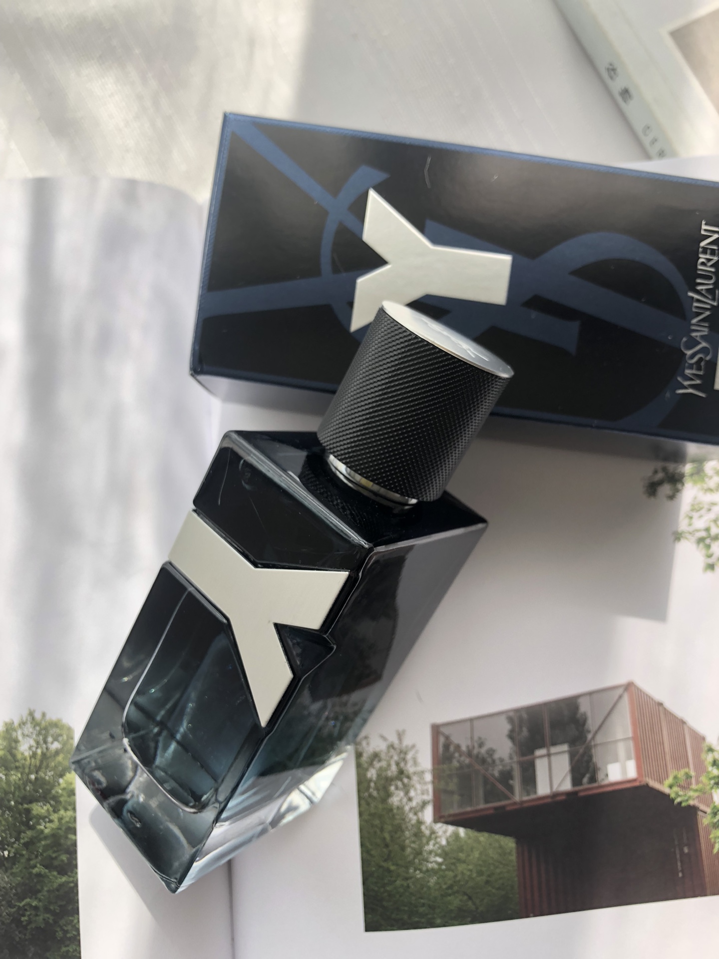 Yves Saint Laurent Y Eau de Parfum for Men - 3.3 oz (100ml) Spray 9 i1649922372 8015 8