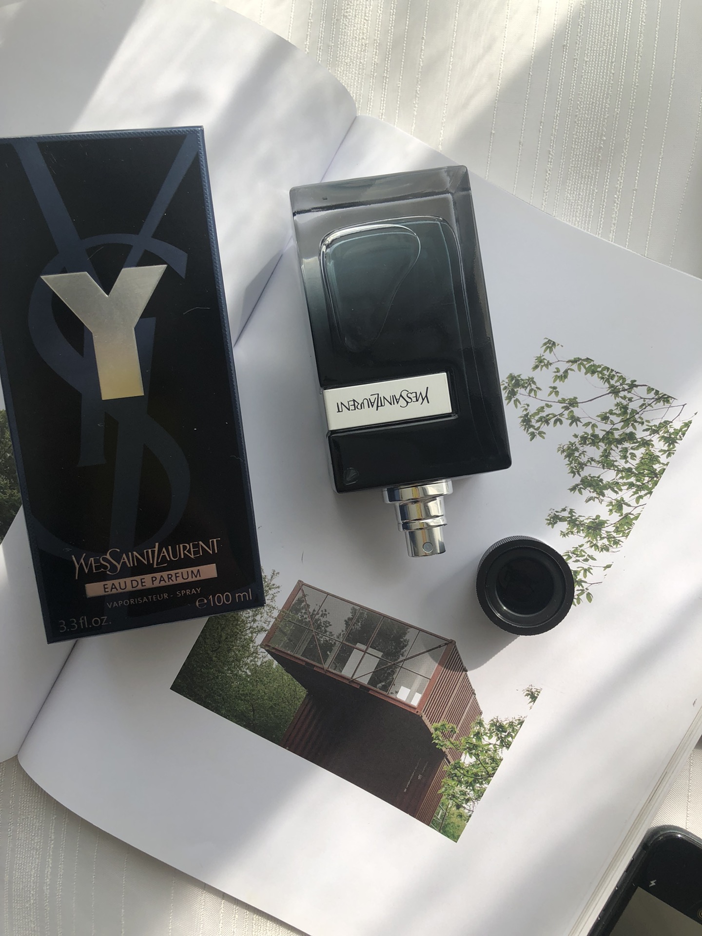 Yves Saint Laurent Y Eau de Parfum for Men - 3.3 oz (100ml) Spray 6 i1649922372 8035 5