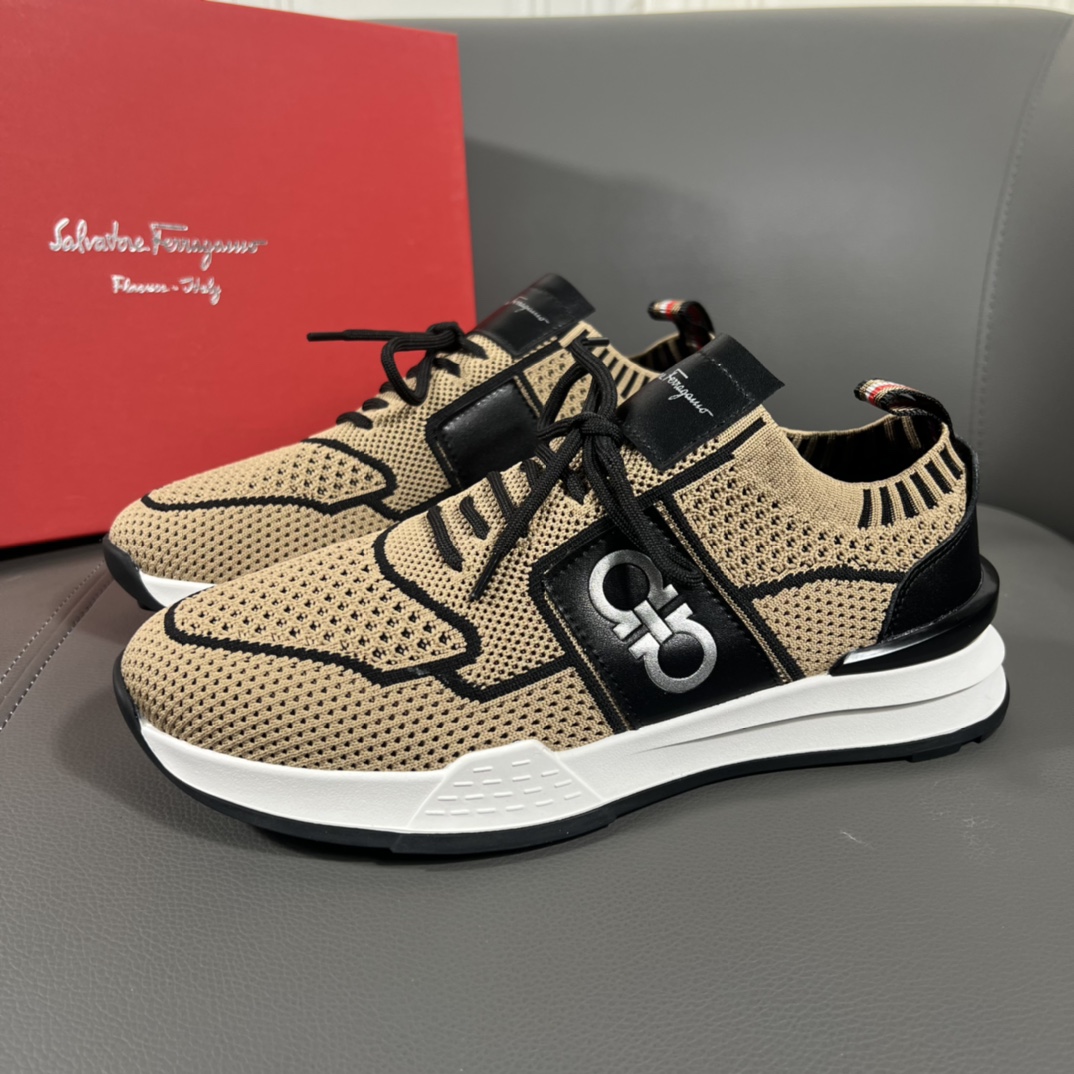 I5  菲拉格慕顶级代购🔍🔍男士2022HK专柜同步发售数!男码38-44意大利进口牛皮+原厂定制特殊印花材料，鞋底：原厂特供原版底，独家活动成型底超级舒适，原厂跟单货，🔍🔍高品质，💪细节决定品质、我们只为用心做好鞋，可随意进出专柜，欢迎对比🇮🇹