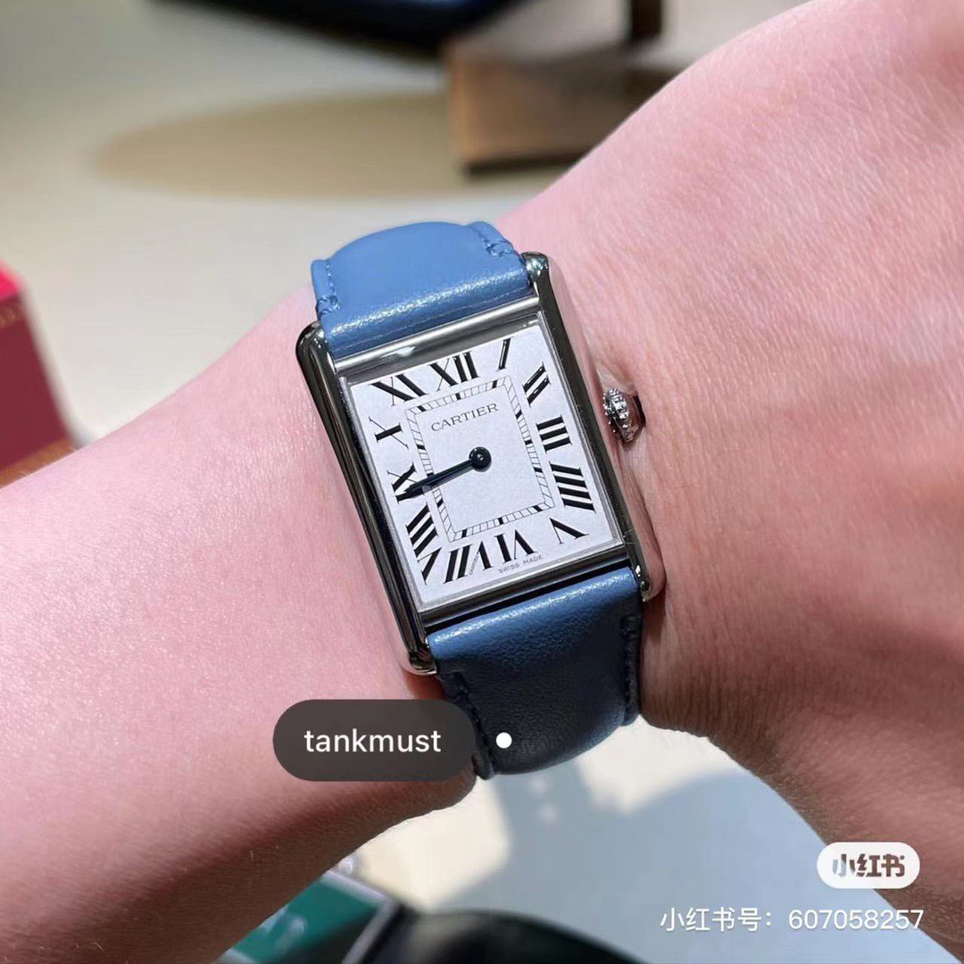 卡地亚Tant Must坦克系列Tank Must腕表直接从Tank Louis Cartier腕表