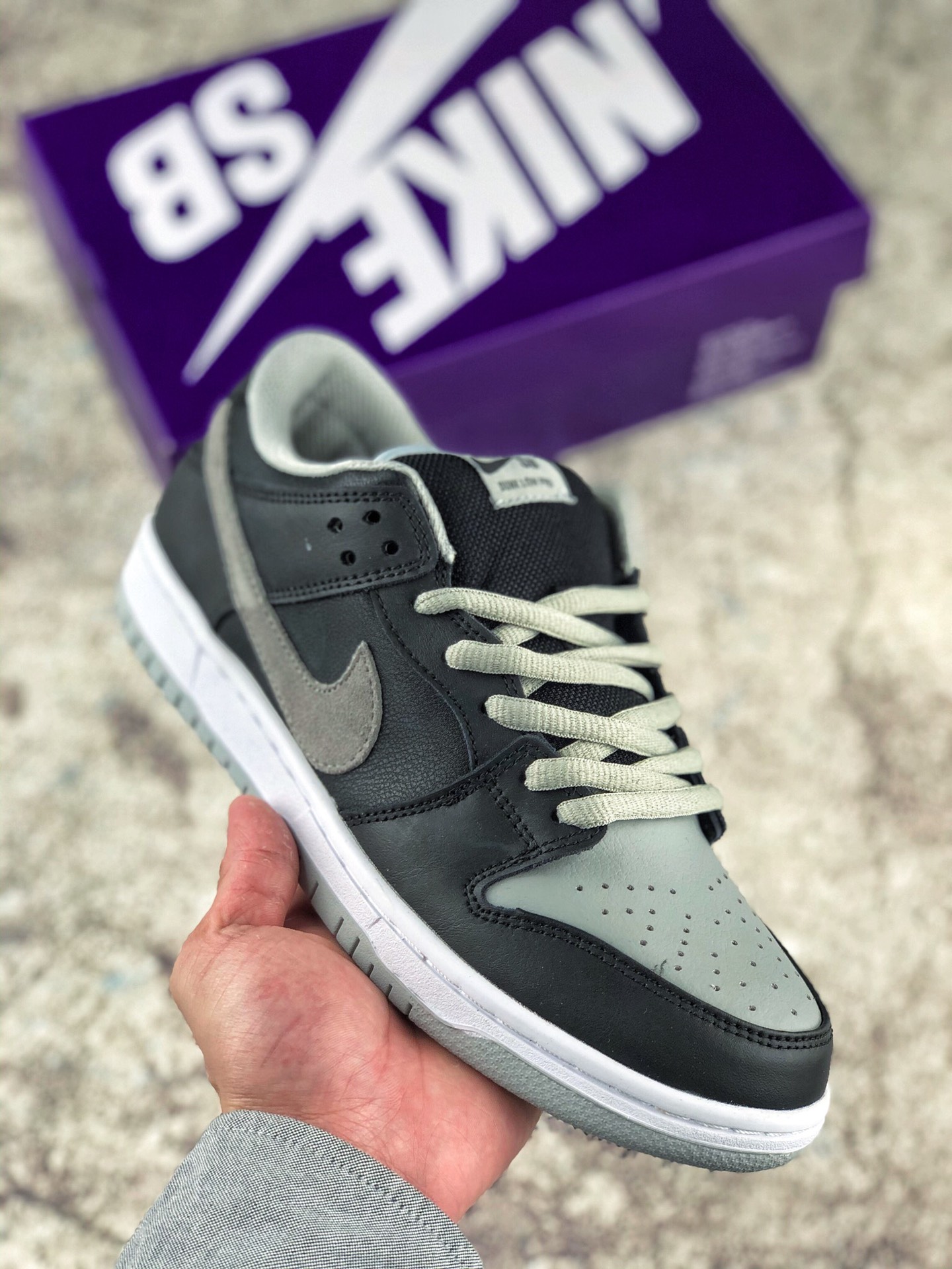 福利特价 五一活动首发
本地自取 支持放店
NIKE SB Dunk Low J-Pack 