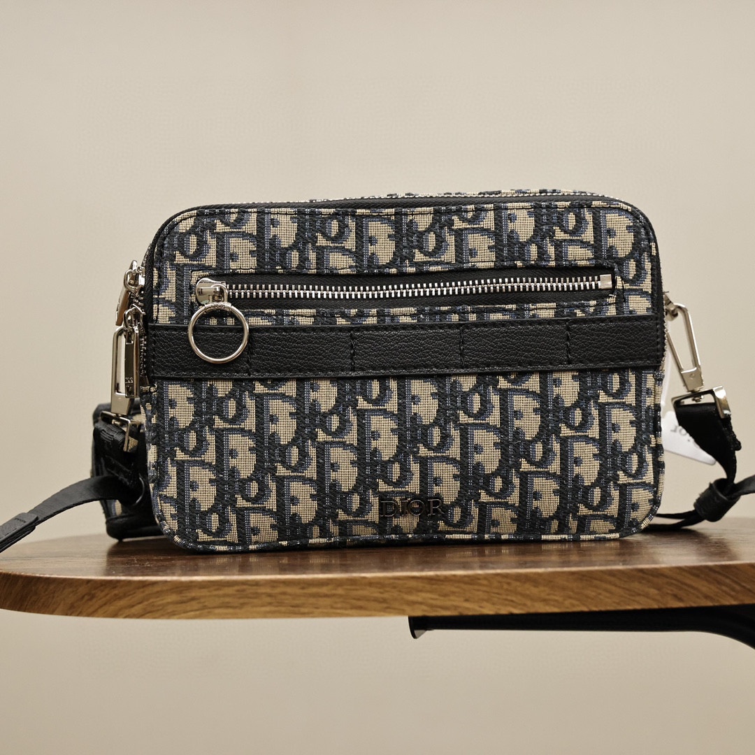 J0  Dior迪奥相机包