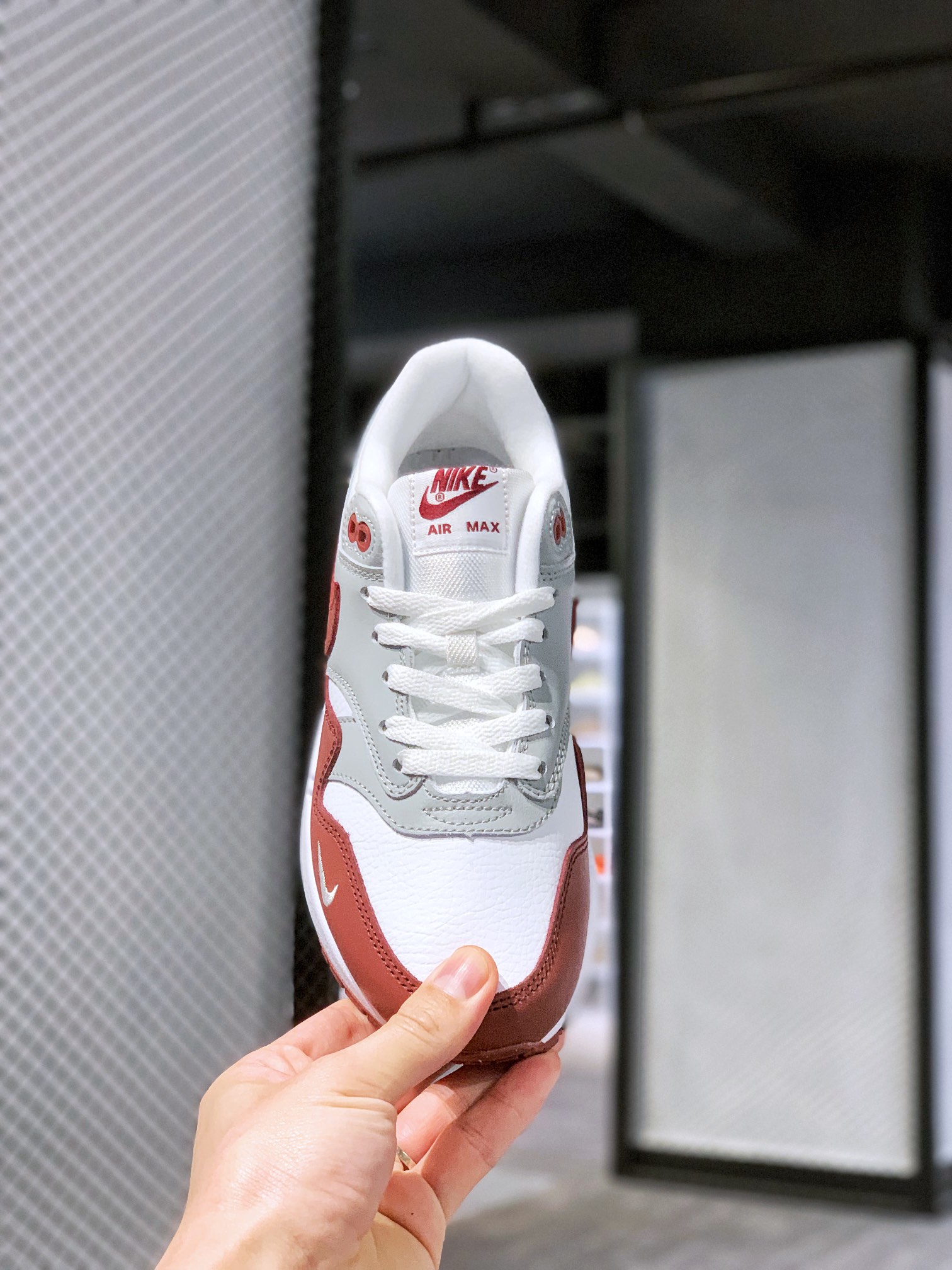[Air Force Series]NikeAirMax1 White Gray Brown Item #: DB5074 101Size: 3636