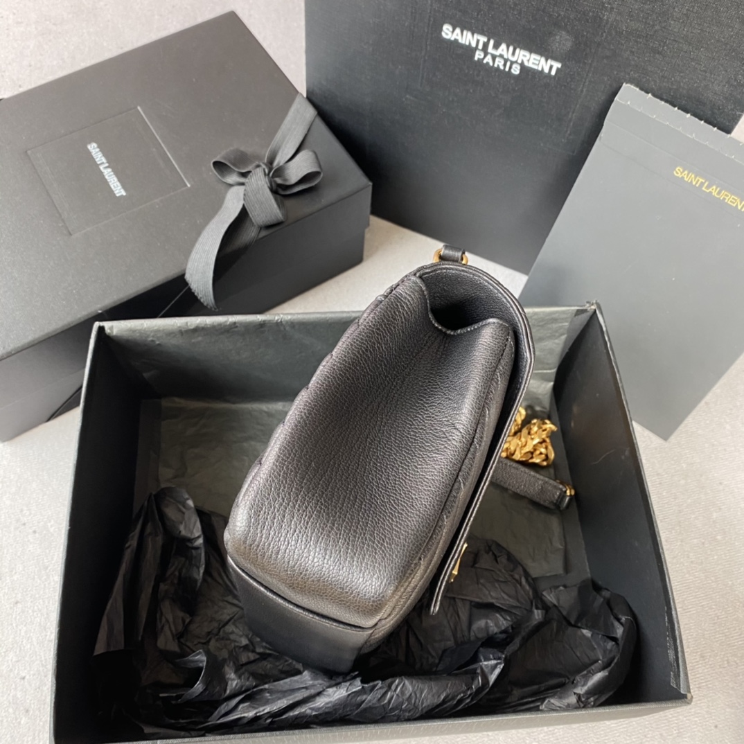 Saint Laurent 专柜款经典手袋 4