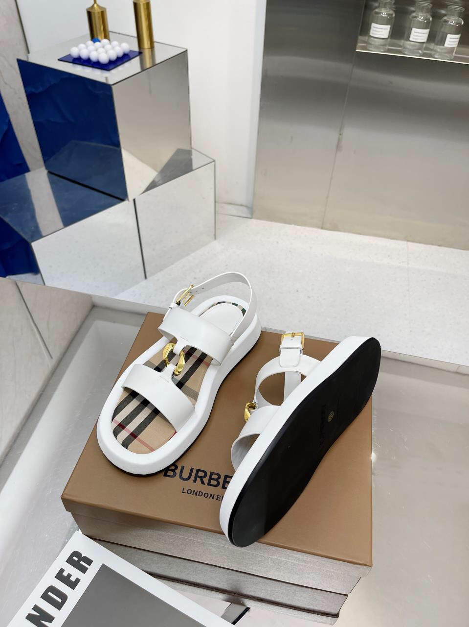 Burberry Burberry 2022 estallido de la línea bordada clásica zapatillas a cuadros envío, la compra d