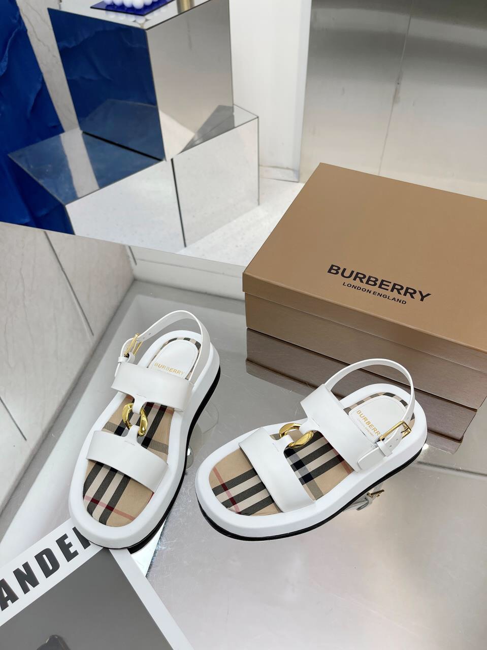 Burberry Burberry 2022 estallido de la línea bordada clásica zapatillas a cuadros envío, la compra d