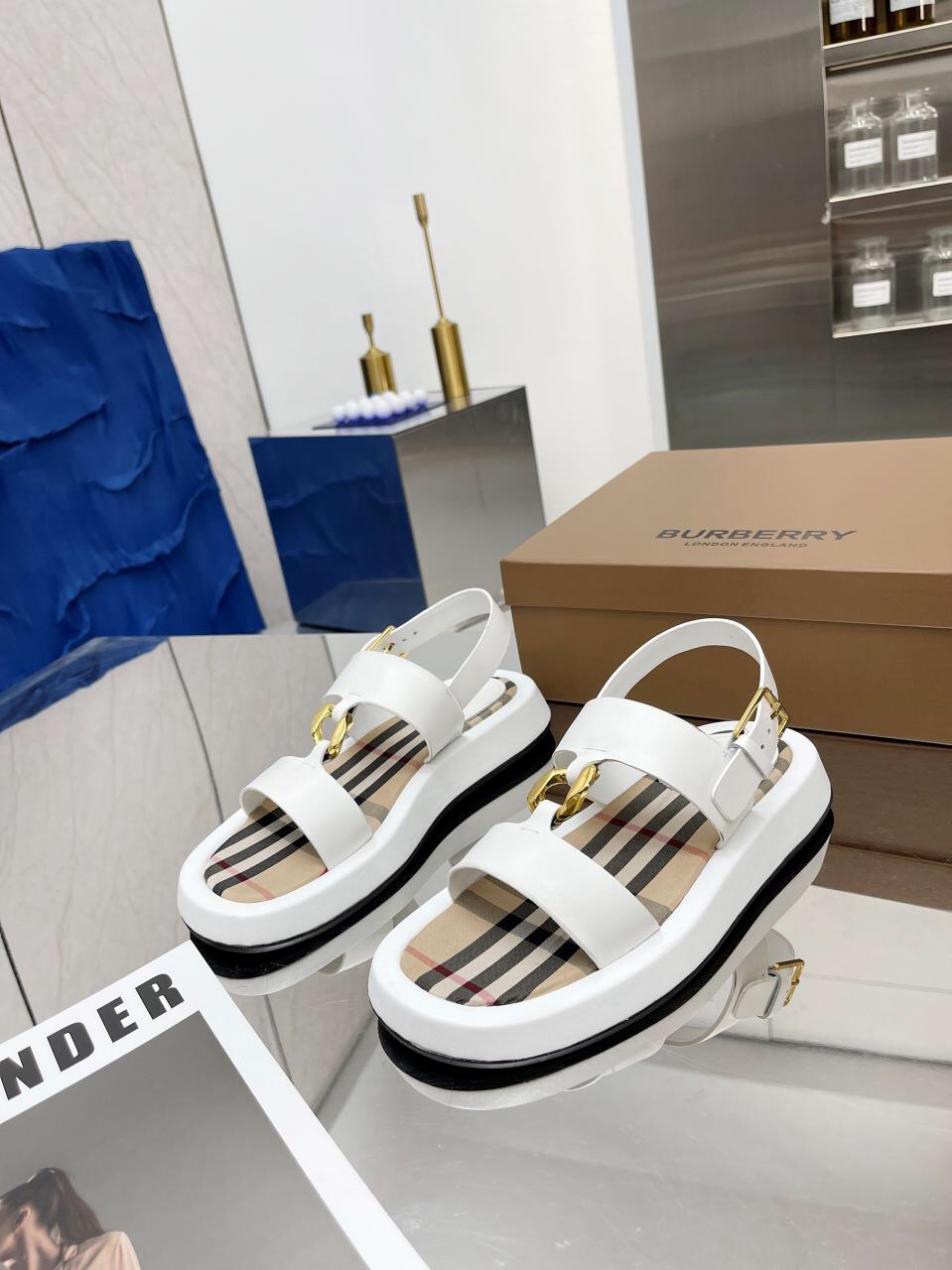 Burberry Burberry 2022 estallido de la línea bordada clásica zapatillas a cuadros envío, la compra d