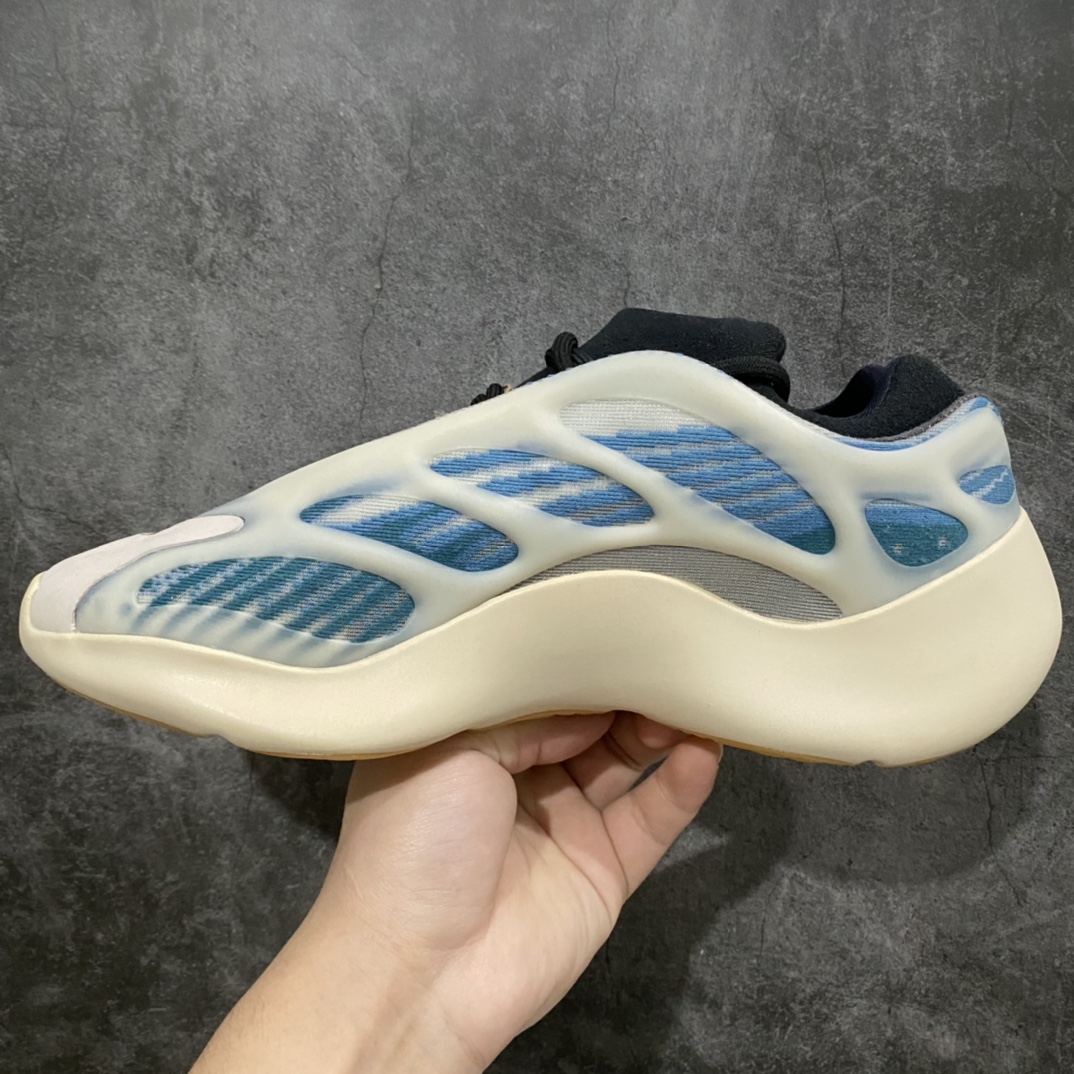图片[2]-LW老汪版本Yeezy700v3蓝晶石 极光GY0260 随着G5的倒闭 其他版本陆续清货 老汪版的异形已经是目前市售最高版本了 实拍如下 不解释细节了，终端供货 尺码：36-47-选品中心