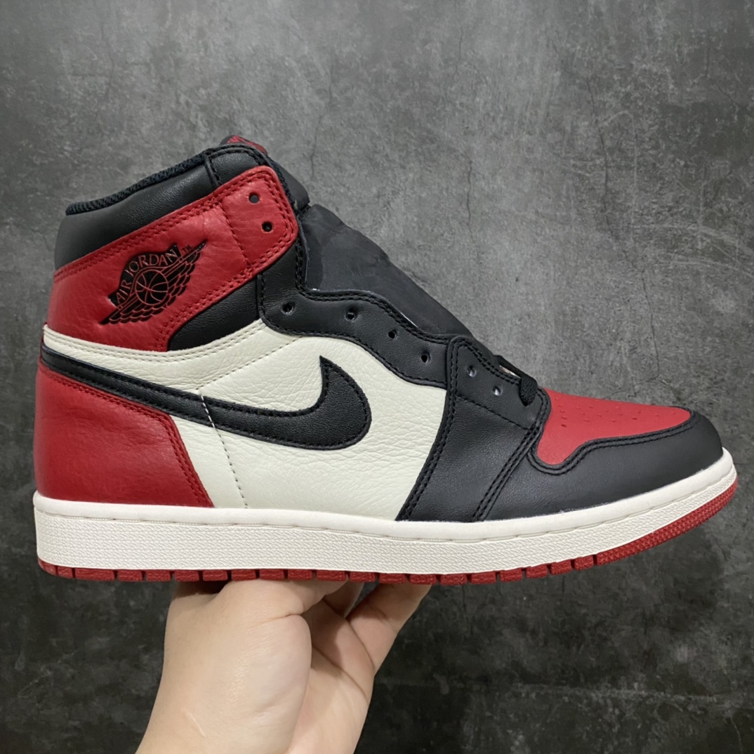 莞产纯原AJ1黑红脚趾 市场纯原中的天花板品质 不服可以对比 皮料细节做工全方位细节可对比原鞋 整个市场唯一可以媲美ljr的货 尺码40.5-47.5-选品中心