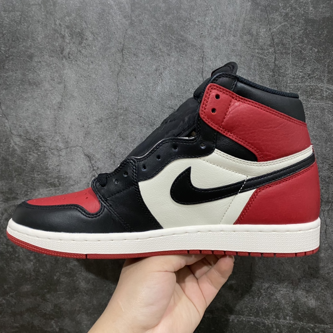 图片[2]-莞产纯原AJ1黑红脚趾 市场纯原中的天花板品质 不服可以对比 皮料细节做工全方位细节可对比原鞋 整个市场唯一可以媲美ljr的货 尺码40.5-47.5-选品中心