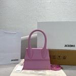 Jacquemus Flawless
 Bags Handbags Gold Pink Vintage C168878