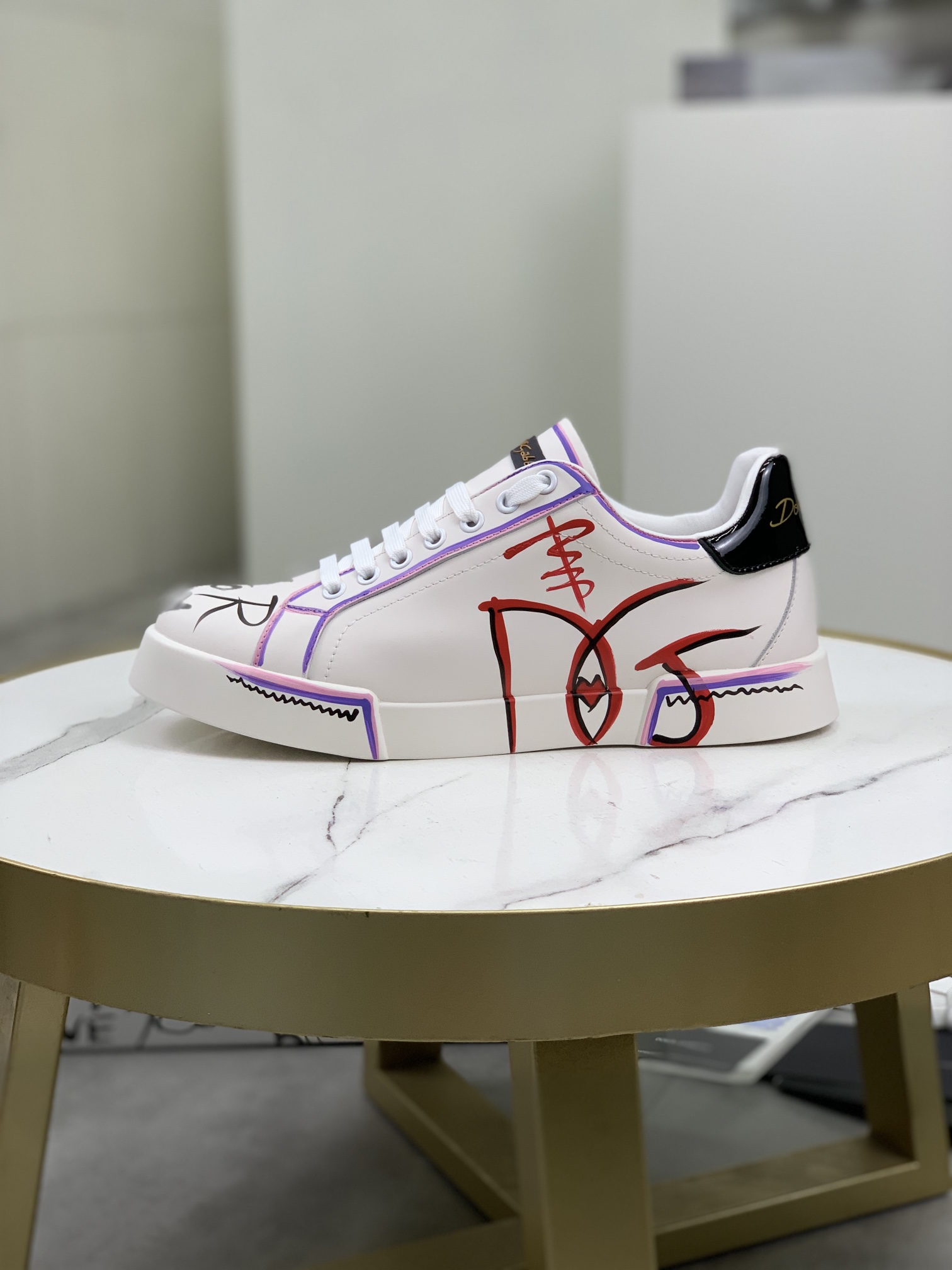 J5 顶级品质 品牌：情侣款 Dolce&Gabbana 杜嘉班纳低帮