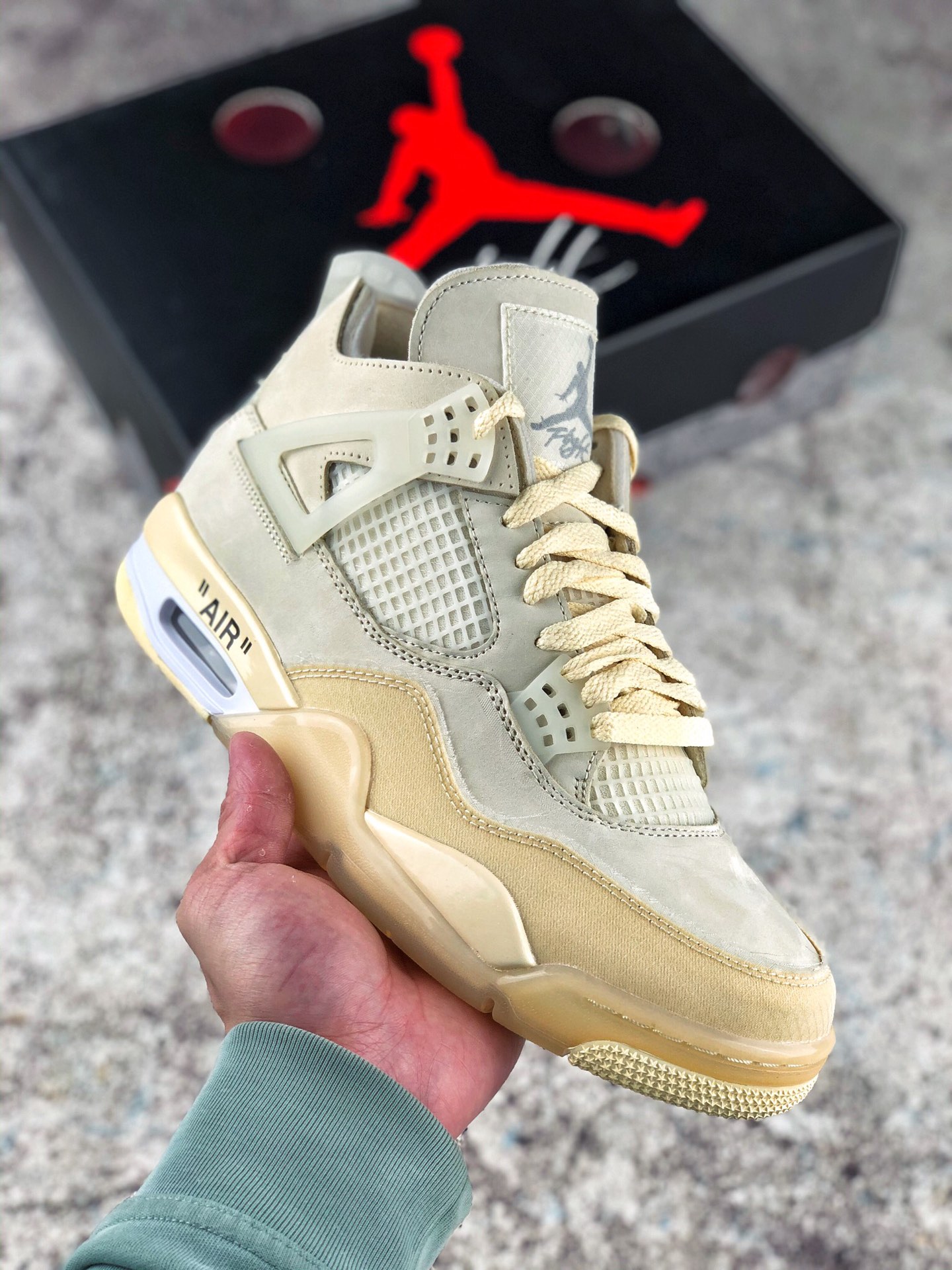 本地自取 核心放店
Off-White x Air Jordan 4 
 