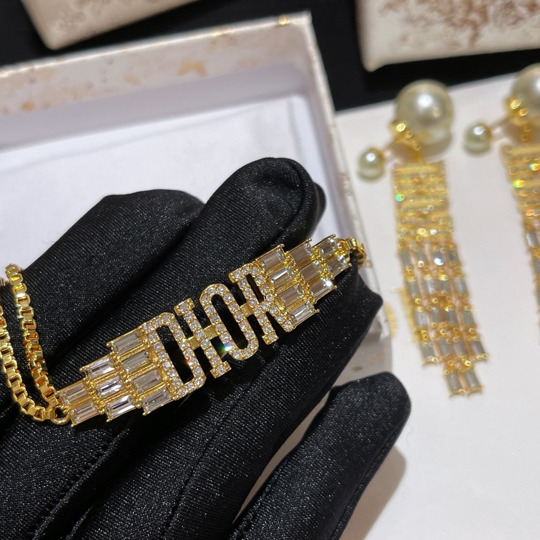 Dior luxury bracelet 5