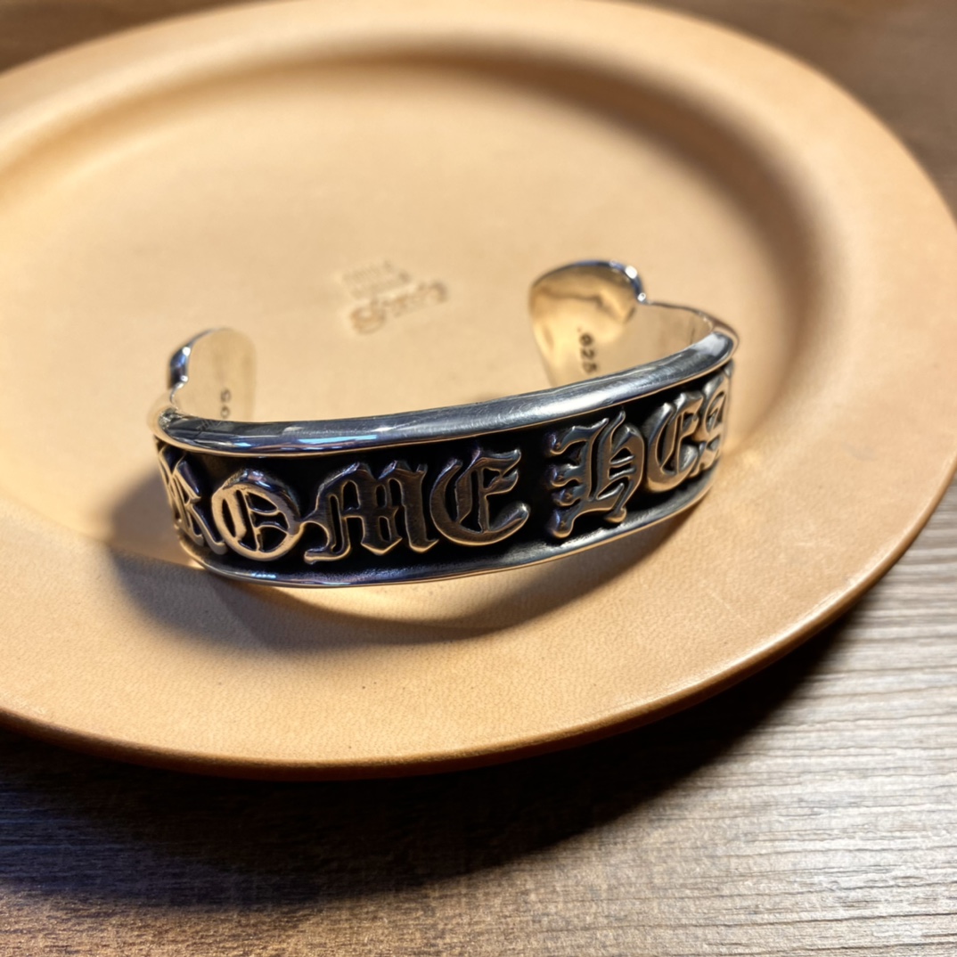 Bracelets & Bangles
