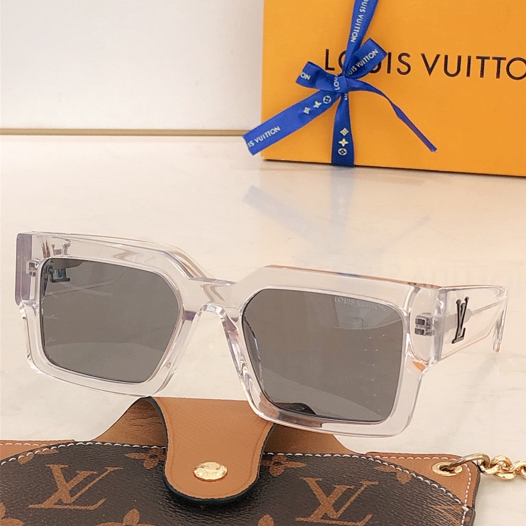 Shop Louis Vuitton 2022 SS Lv Clash Square Sunglasses (Z1579W