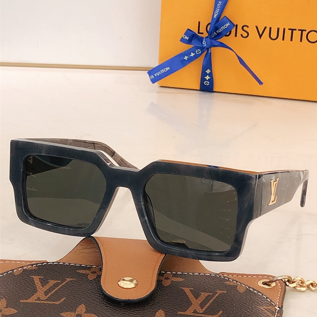 Louis Vuitton LV Clash Square Sunglasses – MEN – Accessories Z1579E Z1579W Black