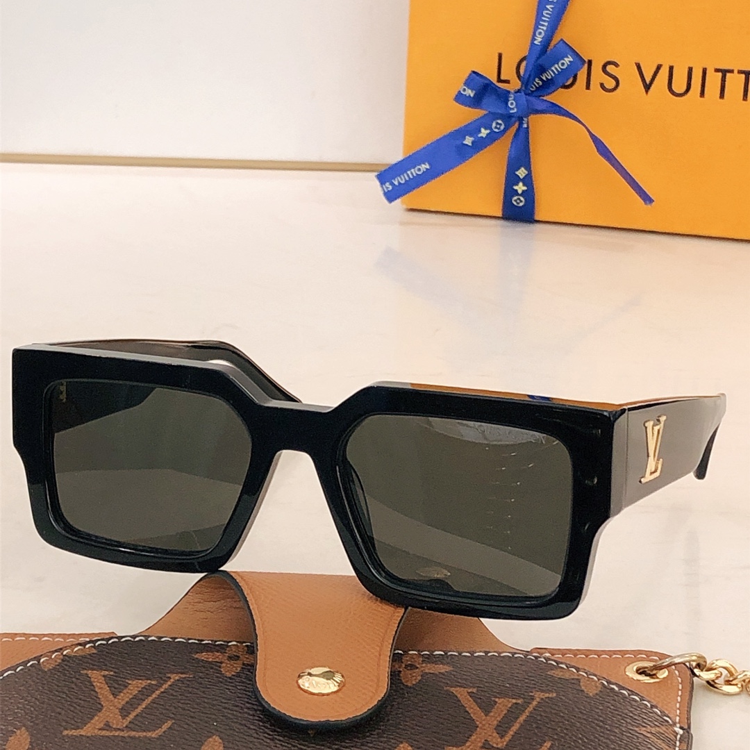 Louis Vuitton LV Clash Square Sunglasses - MEN - Accessories