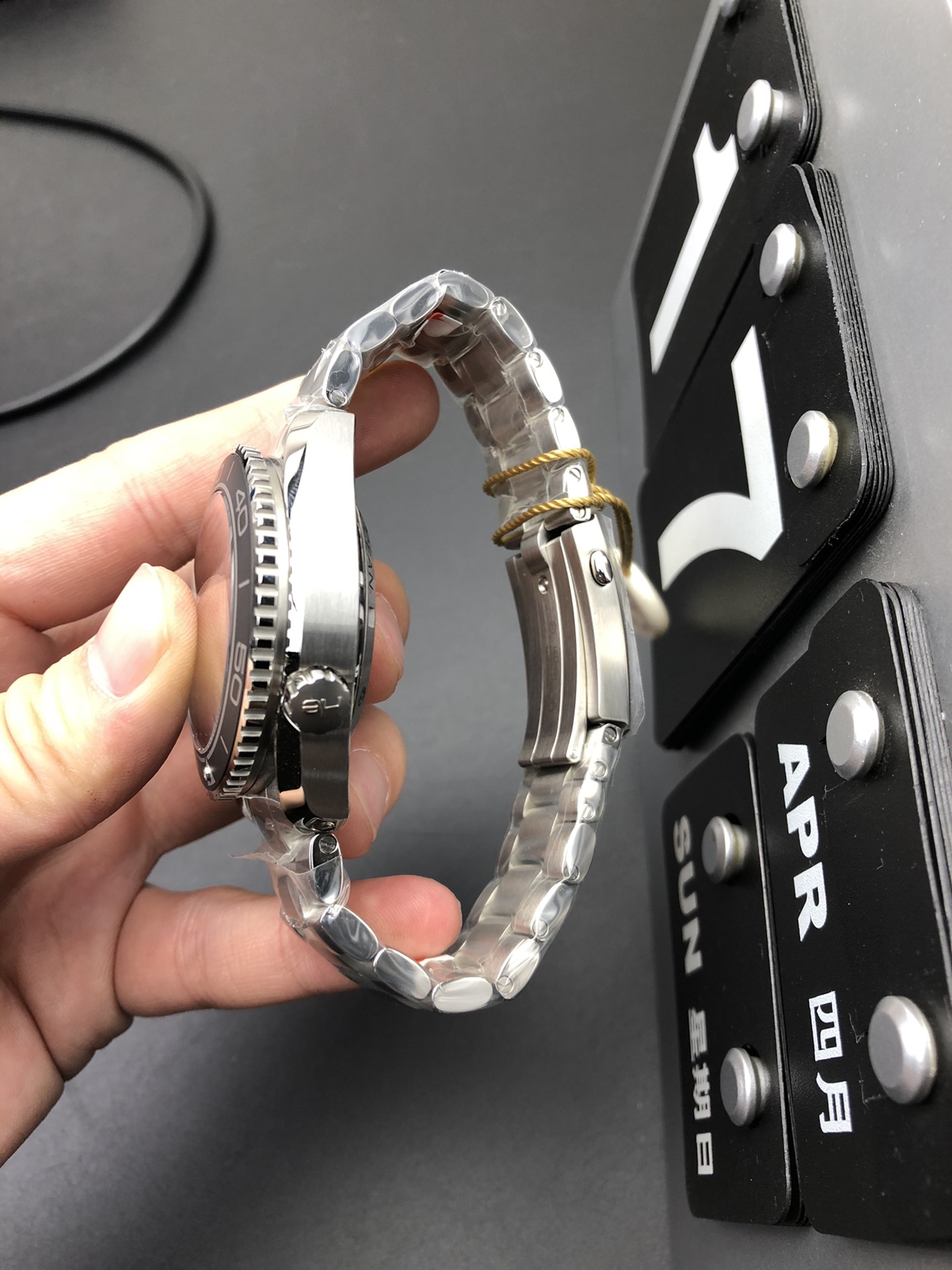 Omega OM 海洋宇宙计时