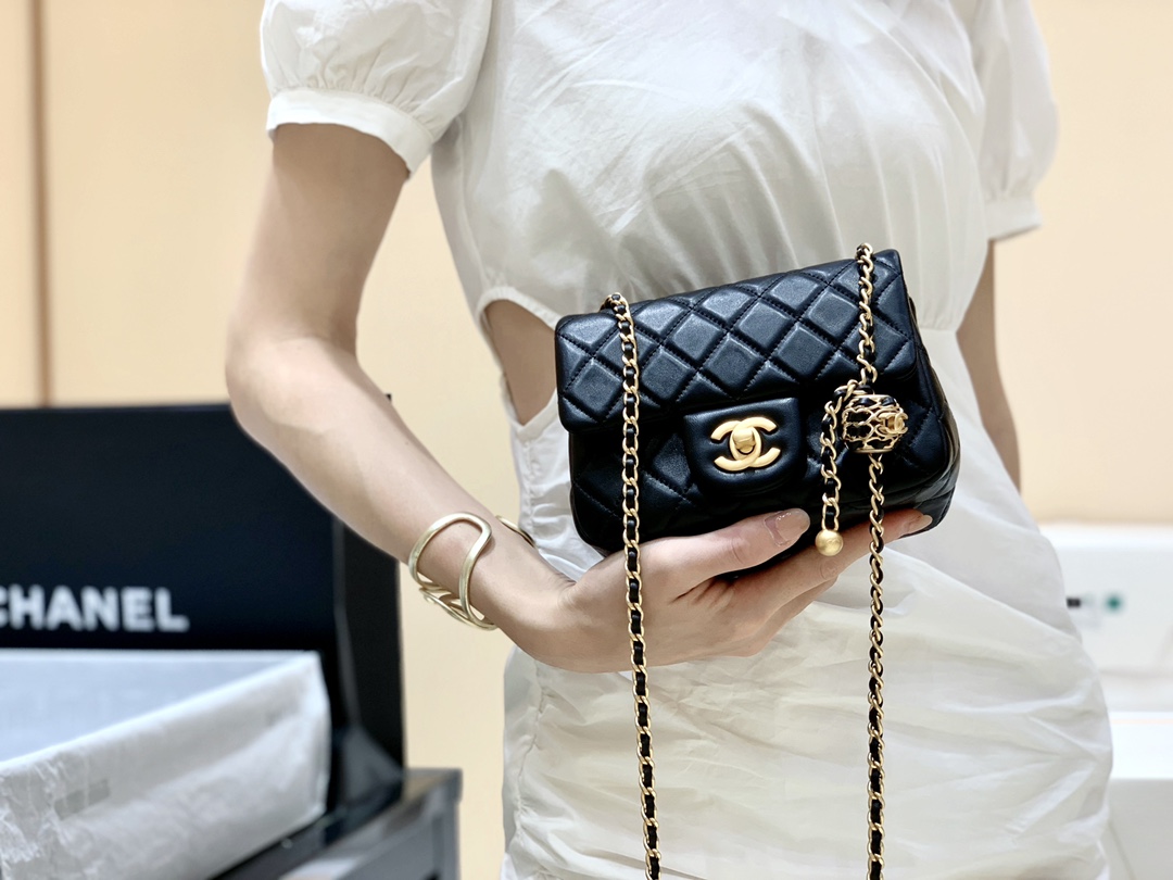 Chanel Flap Bag CF Mini羊皮方胖子金球包 AS1786黑色