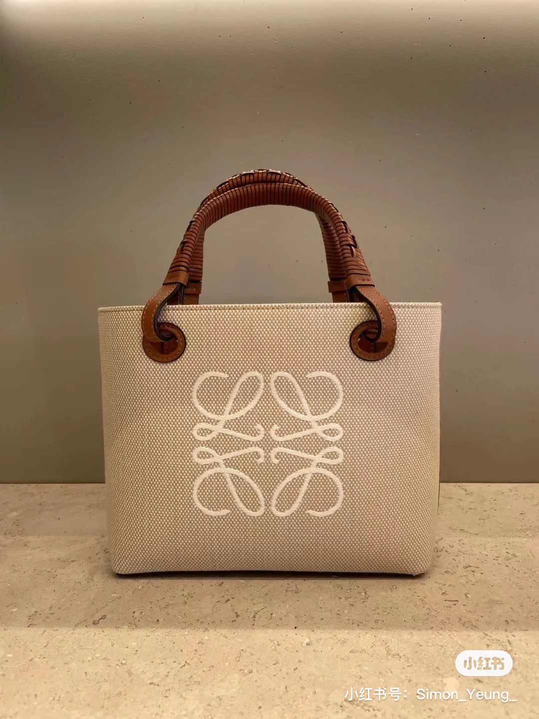 NO:342879,#authentic picture#, new Anagram Tote (shopping bag)19860909#正品图#,新款Anagram Tote（购物袋）,Bag