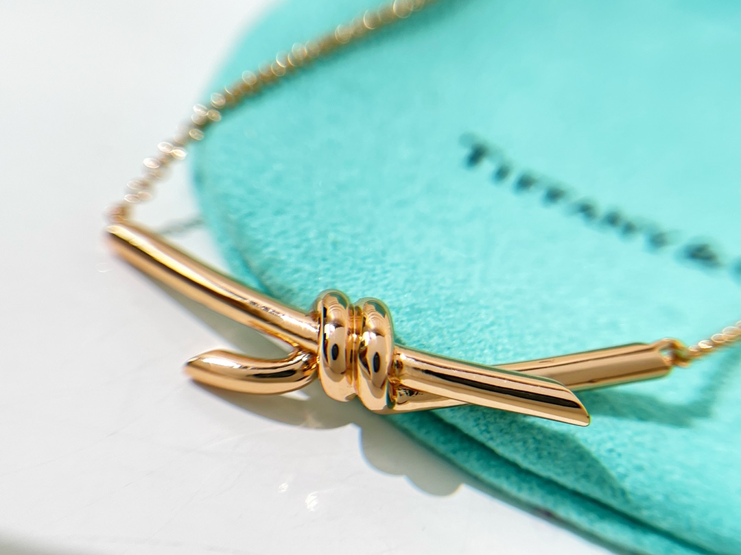 新款☑️TIFFANY&Co.蒂芙尼tiffany knot项链