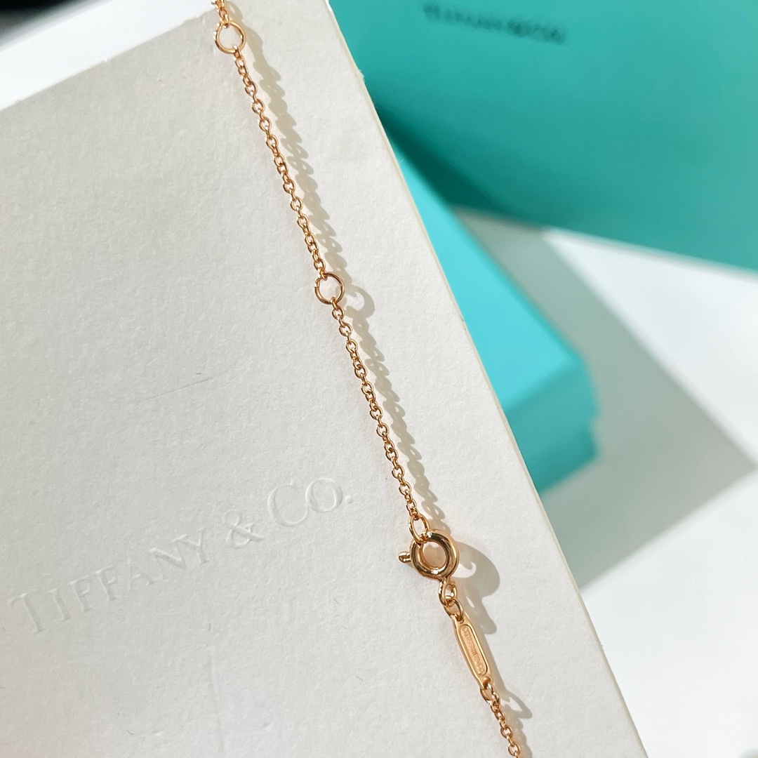 新款☑️TIFFANY&Co.蒂芙尼tiffany knot项链