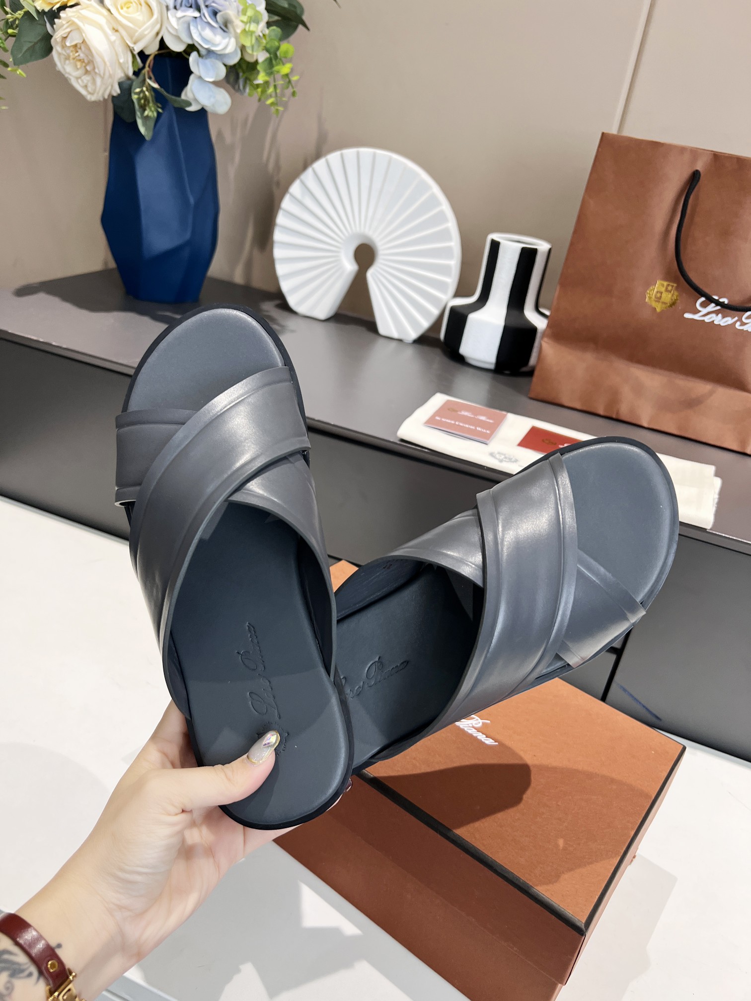precio de fábrica .Loro Piana * grado superior auténtica zapatillas de los hombres nuevos comprar or