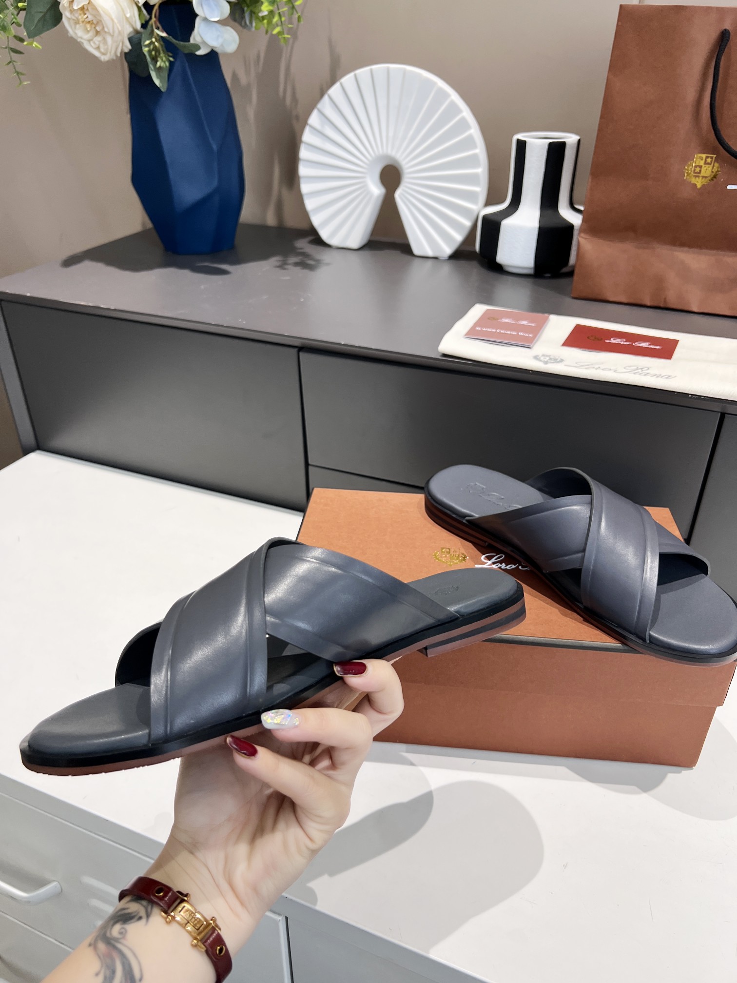 precio de fábrica .Loro Piana * grado superior auténtica zapatillas de los hombres nuevos comprar or