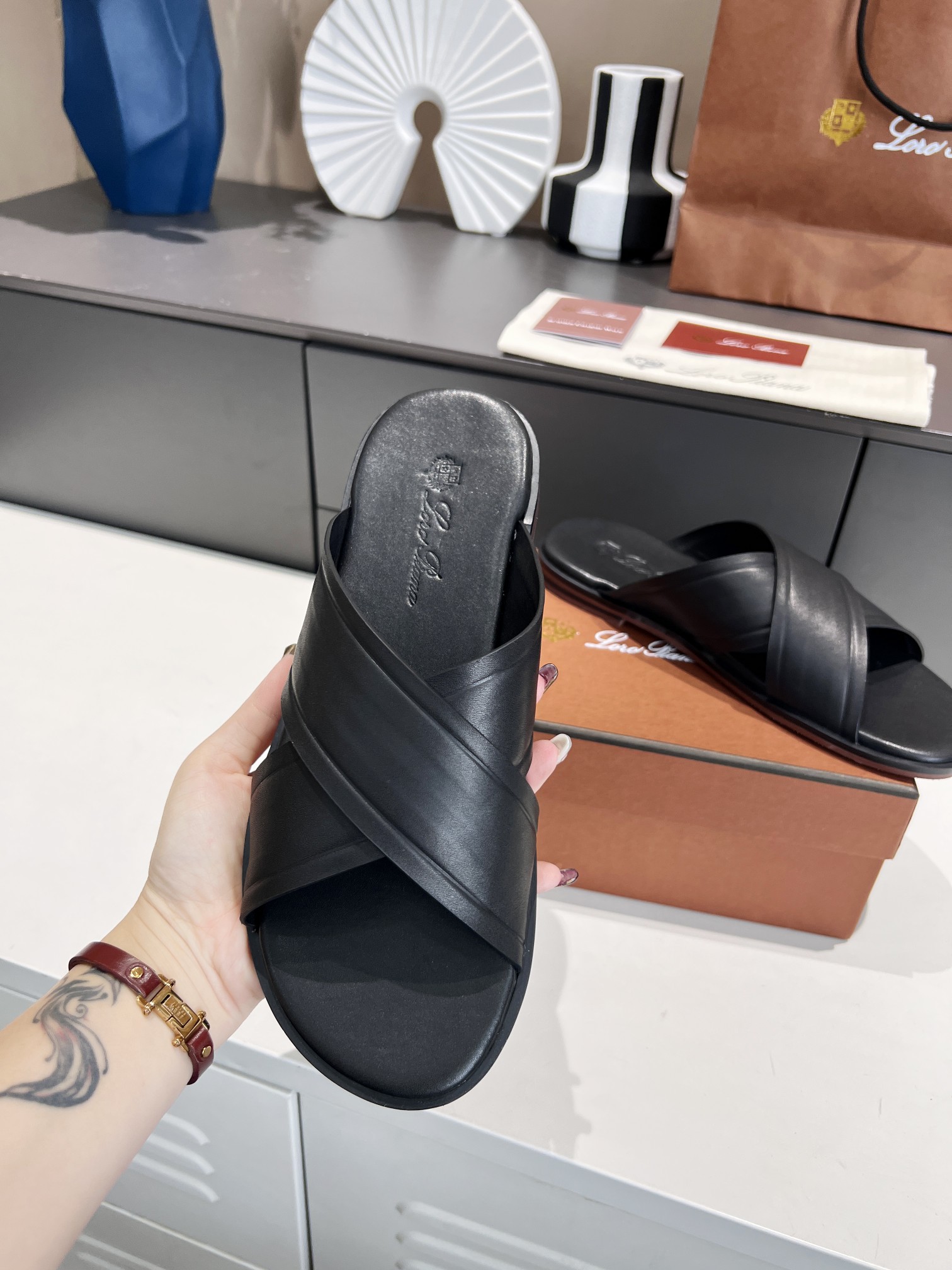 precio de fábrica .Loro Piana * grado superior auténtica zapatillas de los hombres nuevos comprar or