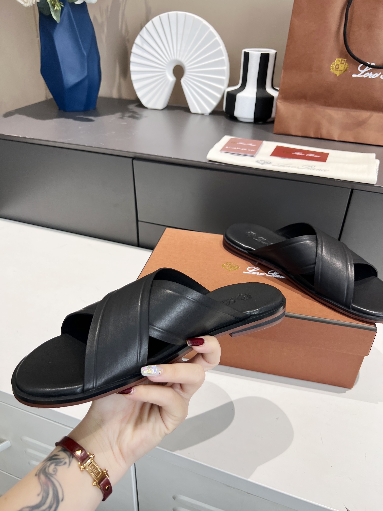 precio de fábrica .Loro Piana * grado superior auténtica zapatillas de los hombres nuevos comprar or
