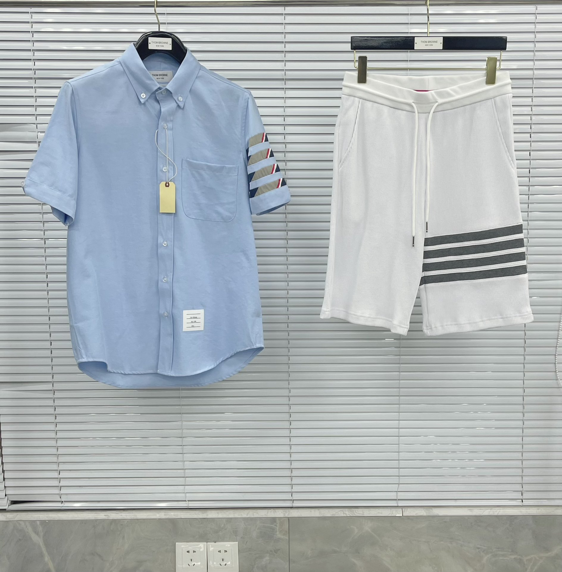 톰브라운 남성 반팔 50607