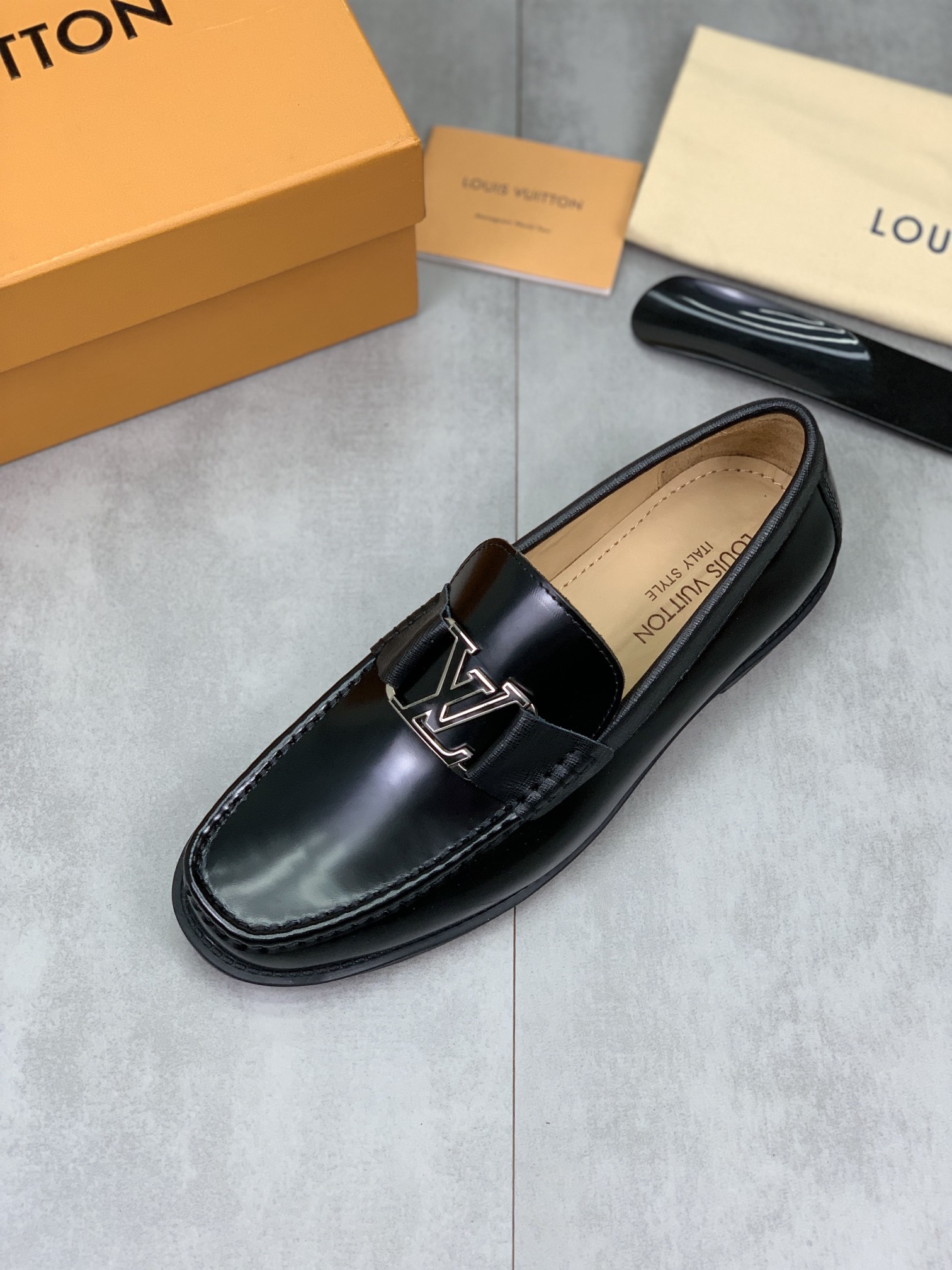 Louis Vuitton New
 Shoes Plain Toe Black Calfskin Cowhide