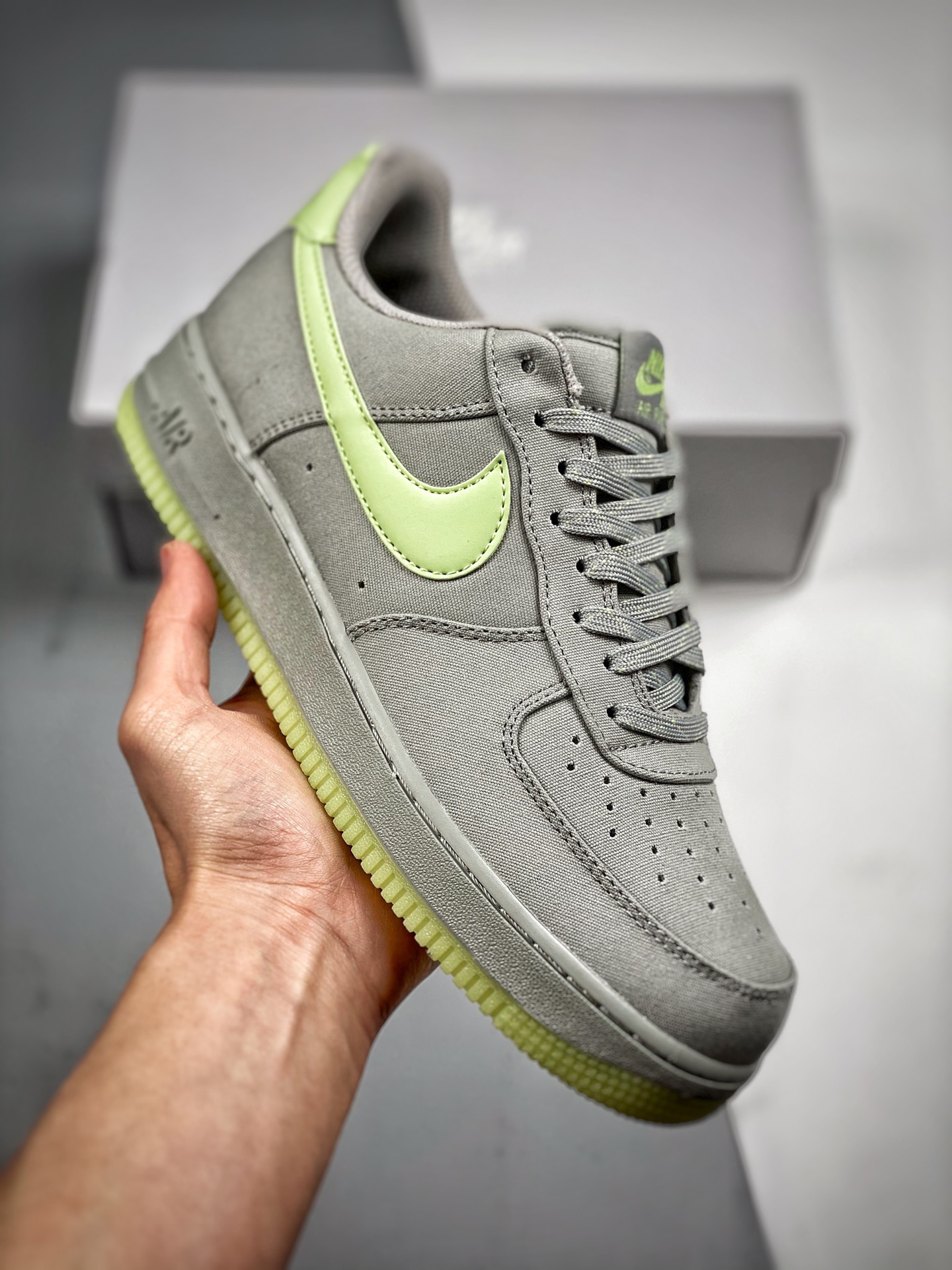 -3 Nike Air Force 1 '07 Verde fluorescente, zapatillas de caña baja de la Fuerza Aérea Uno casual. Reflectante 3M, suel…