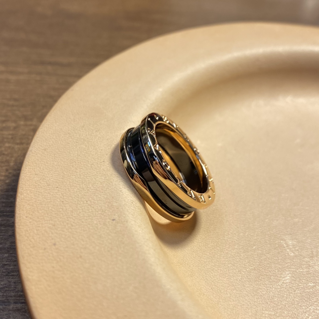 Bvlgari ring