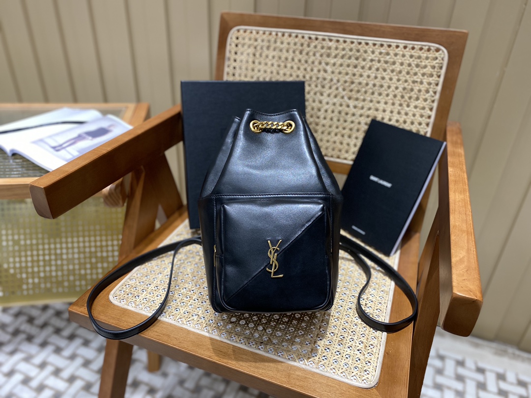 Saint laurent Ysl 𝑱𝒂𝒎𝒊𝒆 专柜最新款双肩背包 684783