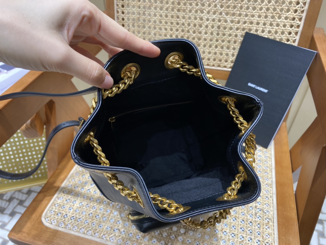 Saint laurent Ysl 𝑱𝒂𝒎𝒊𝒆 专柜最新款双肩背包 684783