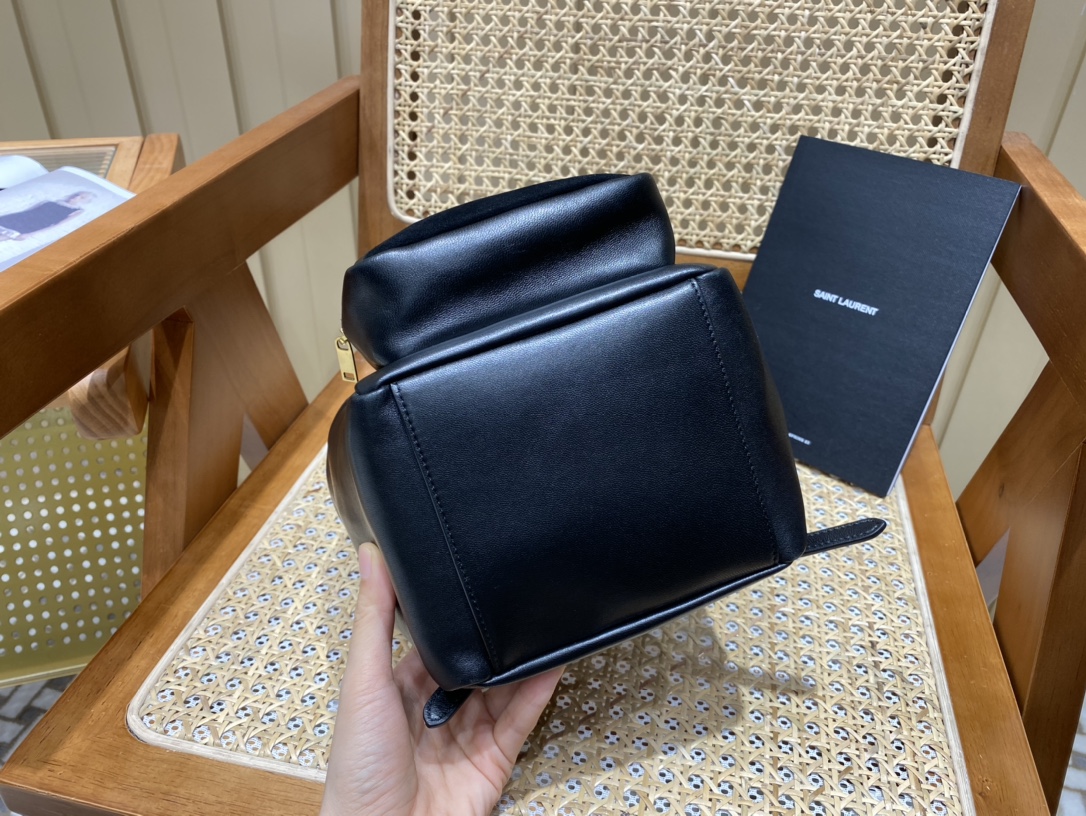 Saint laurent Ysl 𝑱𝒂𝒎𝒊𝒆 专柜最新款双肩背包 684783