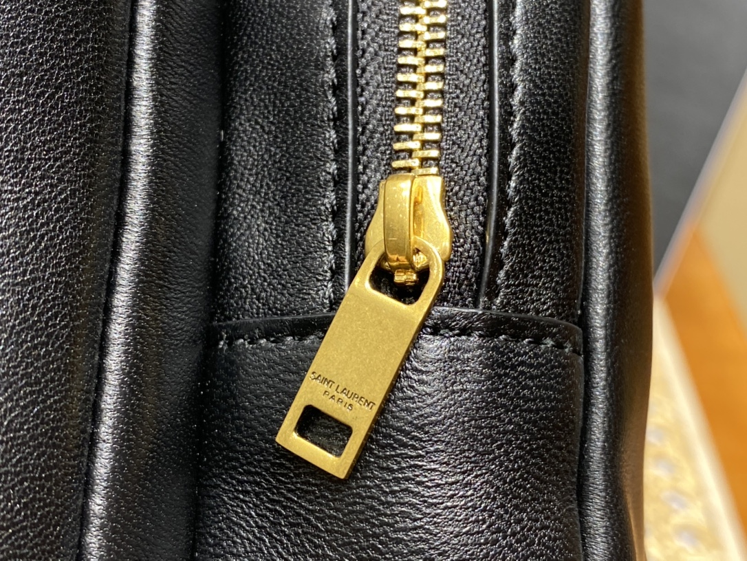 Saint laurent Ysl 𝑱𝒂𝒎𝒊𝒆 专柜最新款双肩背包 684783