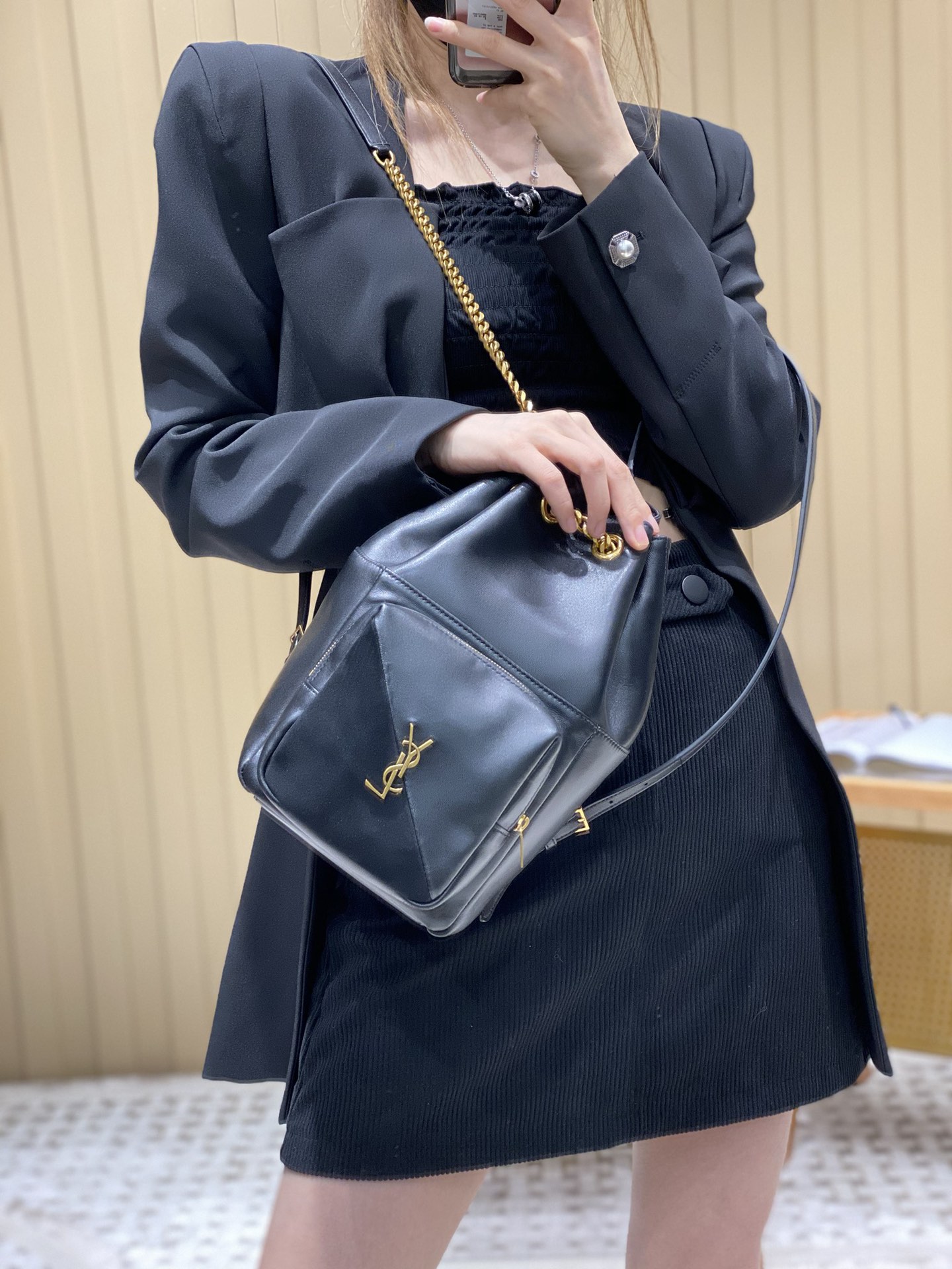 Saint laurent Ysl 𝑱𝒂𝒎𝒊𝒆 专柜最新款双肩背包 684783