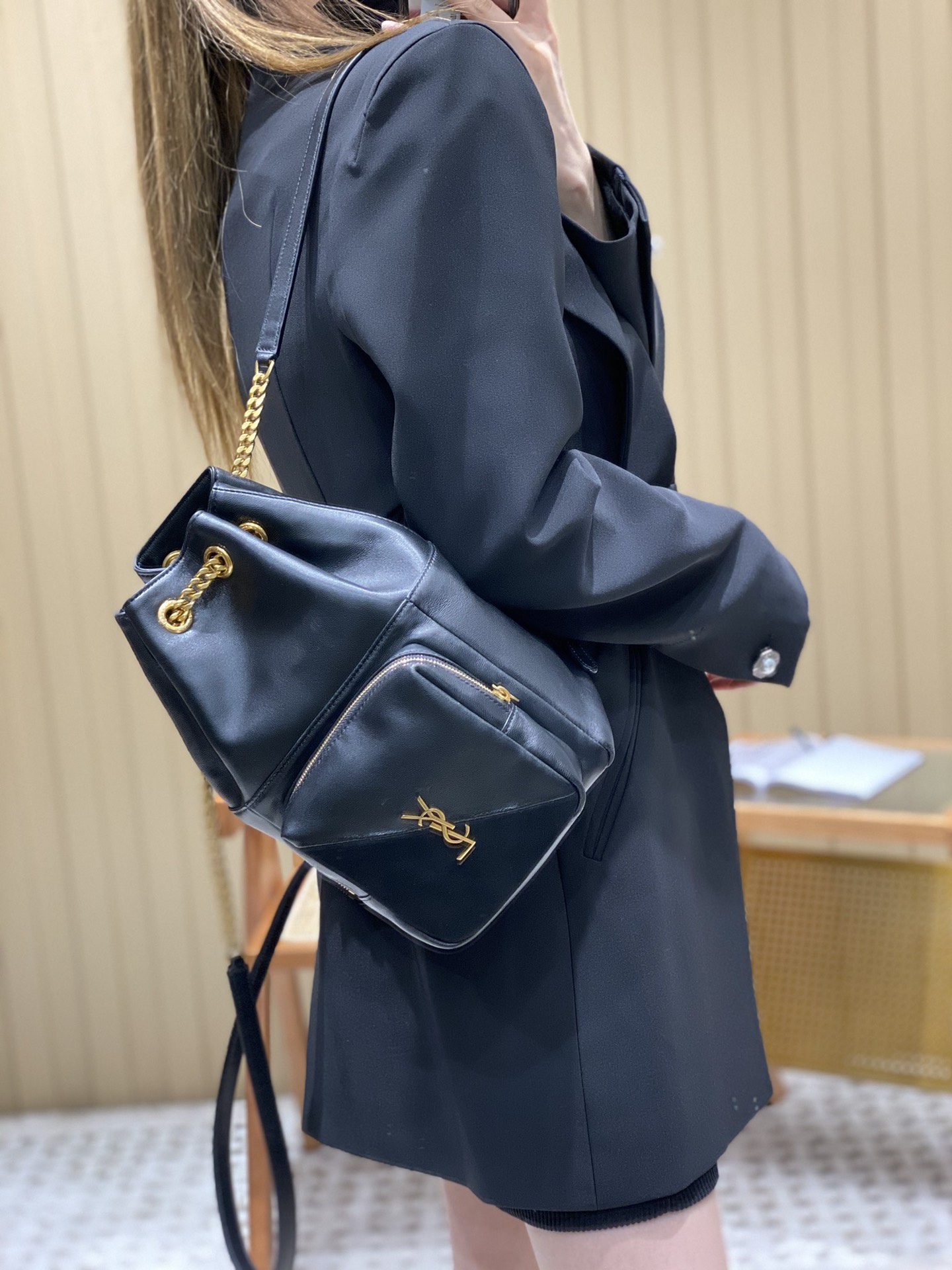 Saint laurent Ysl 𝑱𝒂𝒎𝒊𝒆 专柜最新款双肩背包 684783